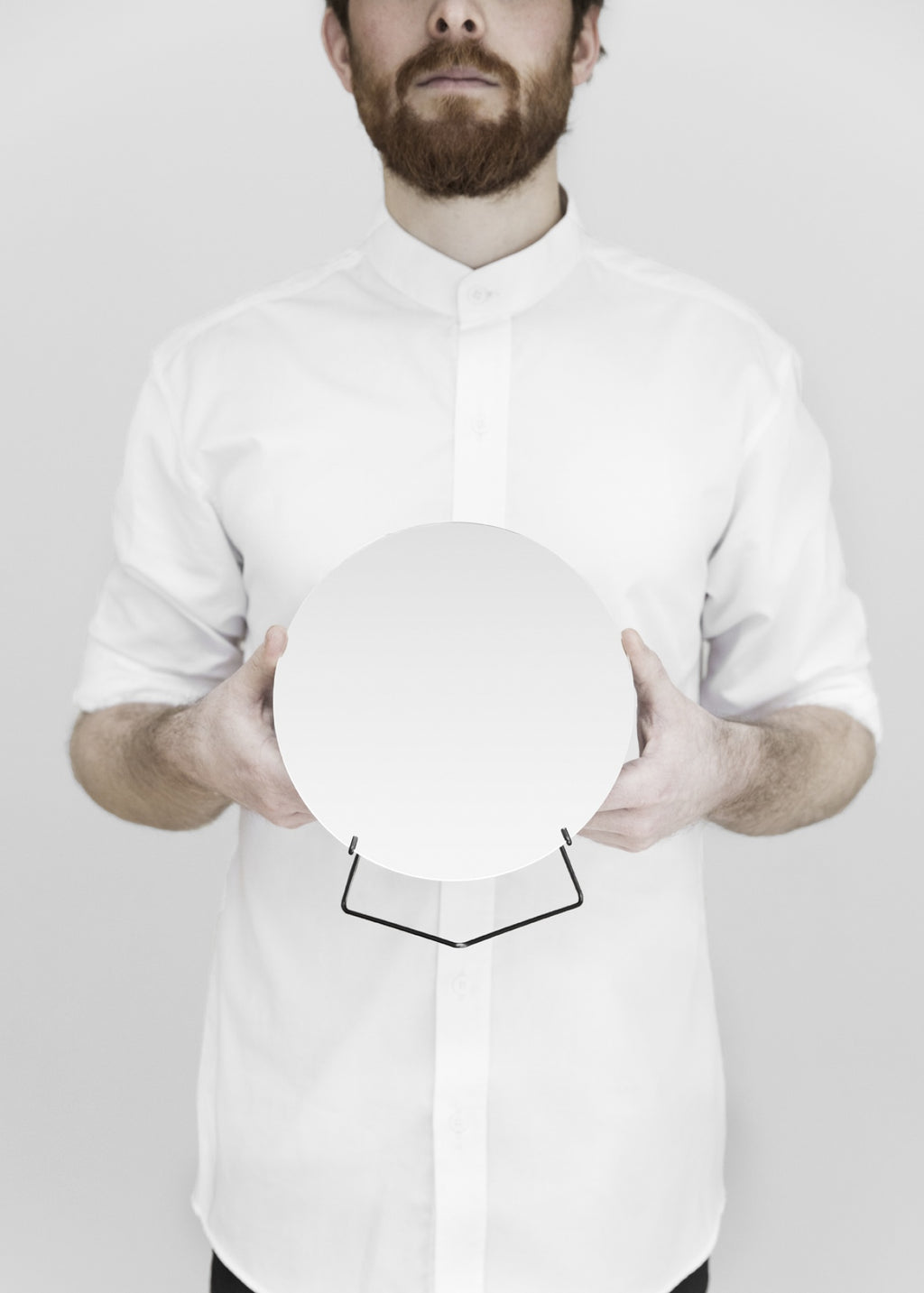 Sleek Moebe Standing Mirror Ø20 cm in Black - Minimalist Design