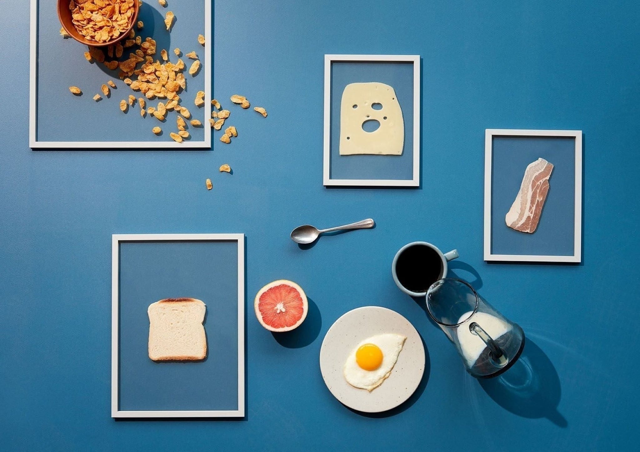 Moebe A5 White Frame: Stylish Acrylic & Aluminum Design, Made in Europe