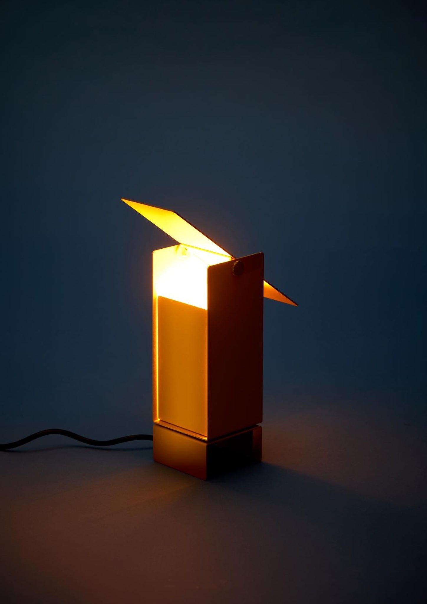 Illuminate Your Space: MOEBE Yellow Pivoting Table Lamp - Danish Design