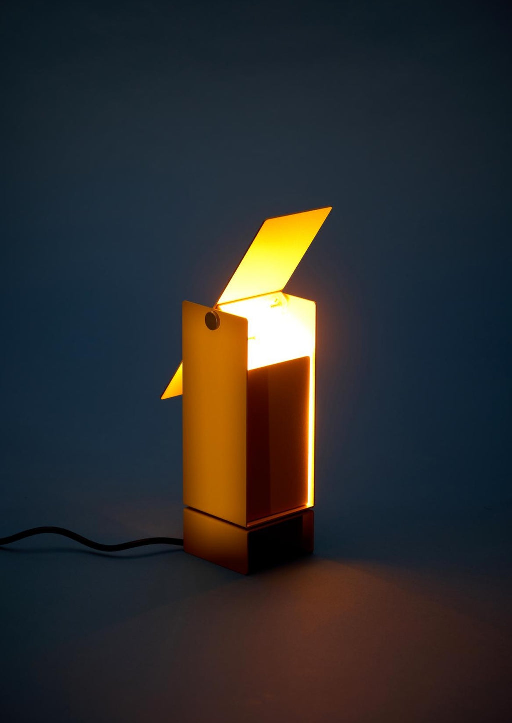 Illuminate Your Space: MOEBE Yellow Pivoting Table Lamp - Danish Design