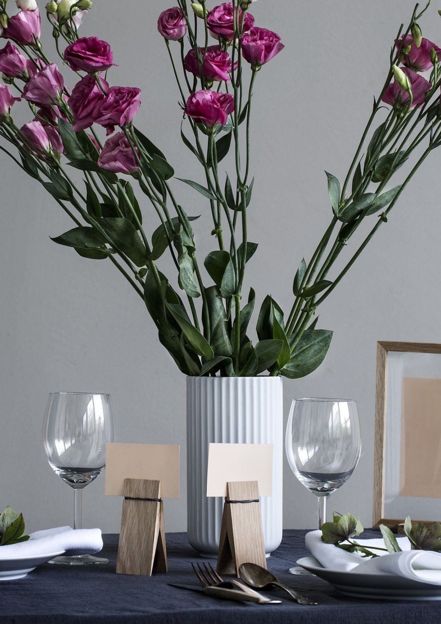 Moebe Frame 50x70 cm Oak - Stylish Acrylic Glass Frame Made in Europe