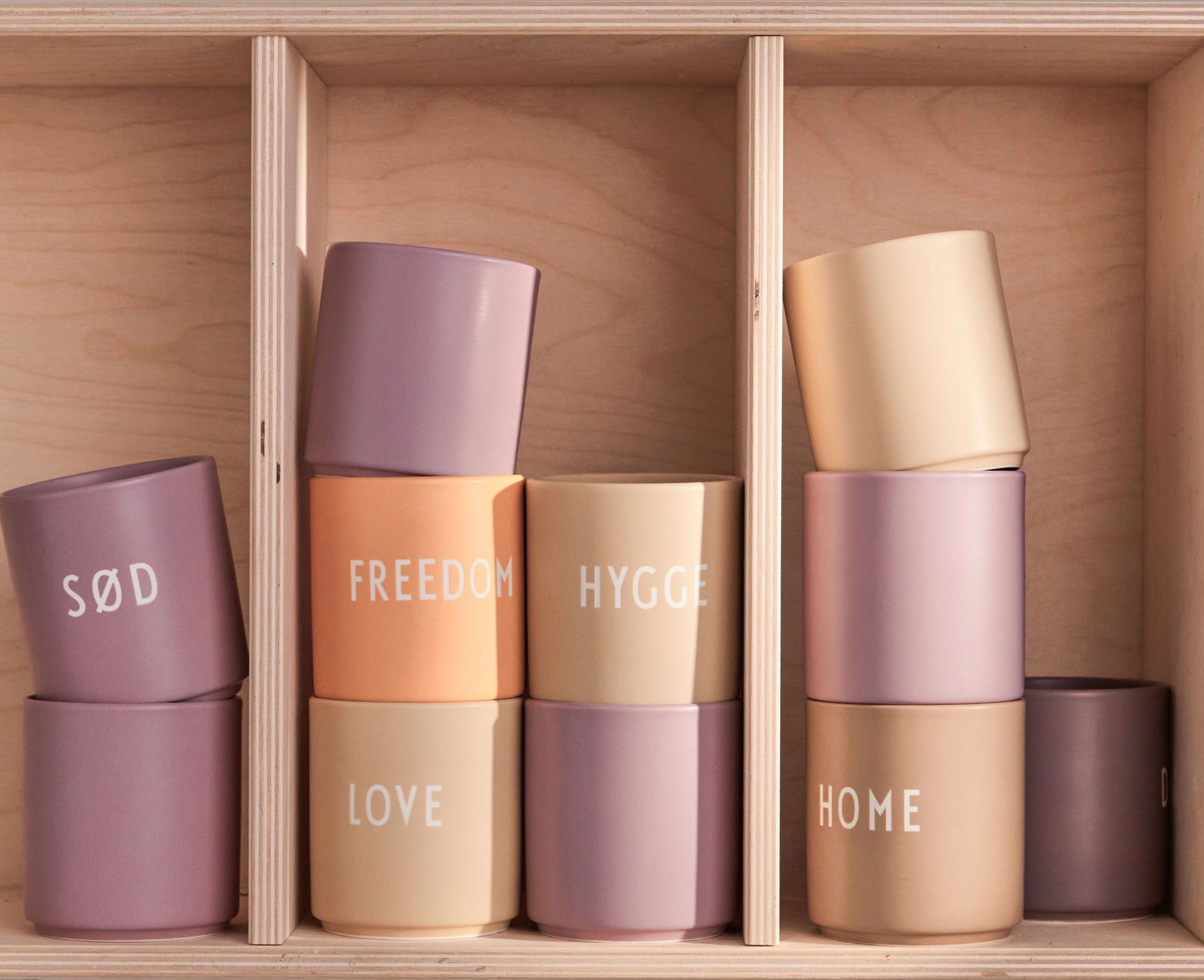 Design Letter's Favorite Mug Set of 2, Lavender