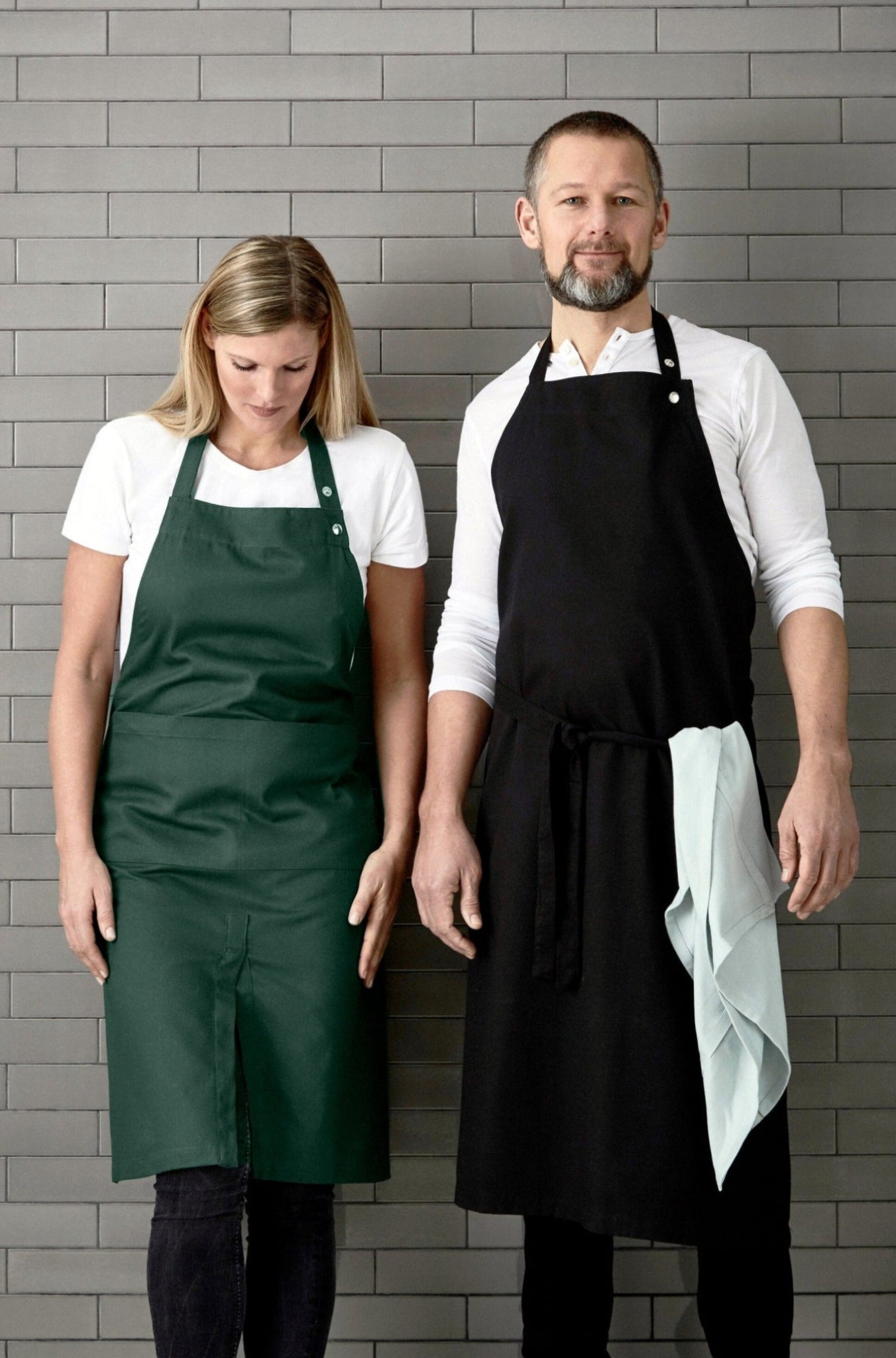 The Organic Company Apron With Pocket, Black