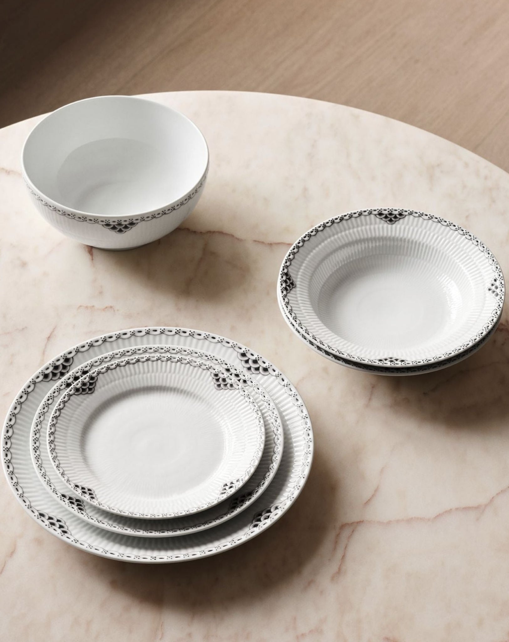 Royal Copenhagen Black Lace Deep Plate, 21 Cm