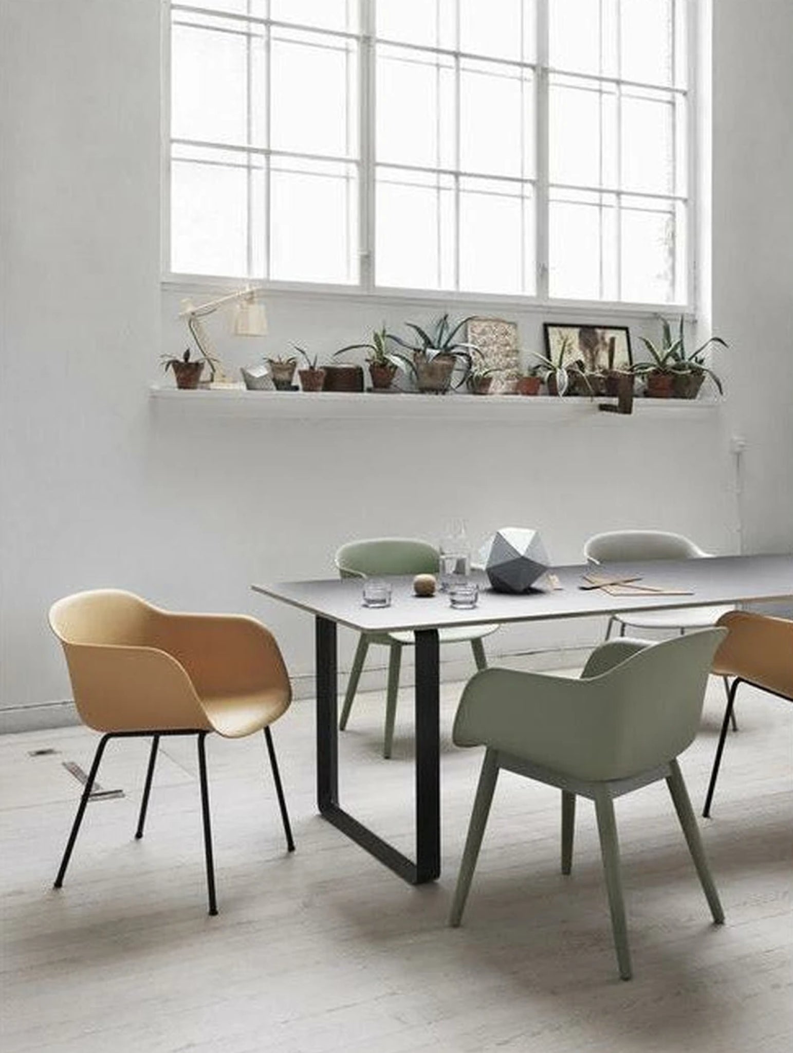 Muuto Fiber Armchair Tube Base, Fabric Seat, Black