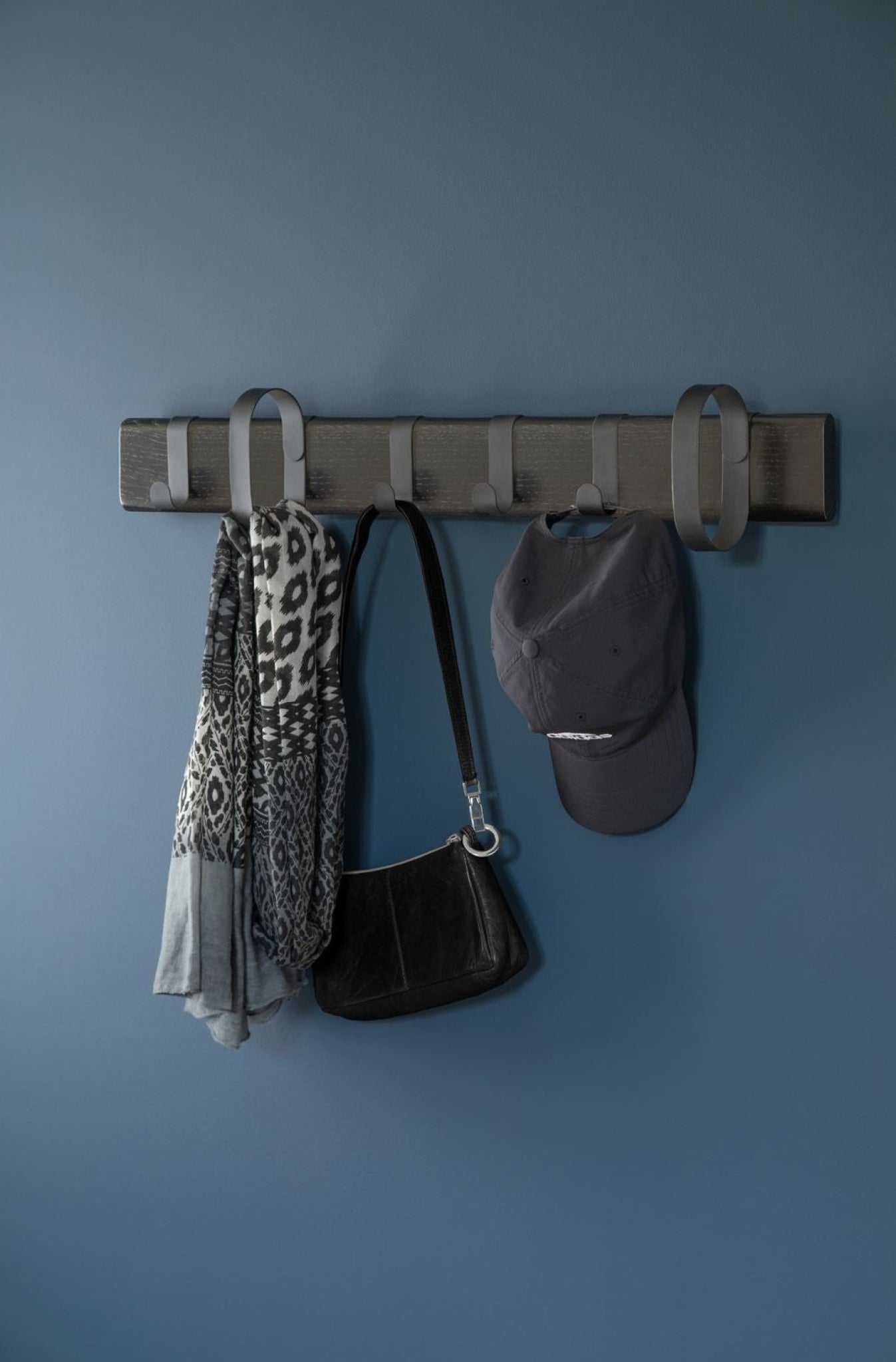 Novoform Design Fluke Wall Hook Large, Oak Black Lacquered