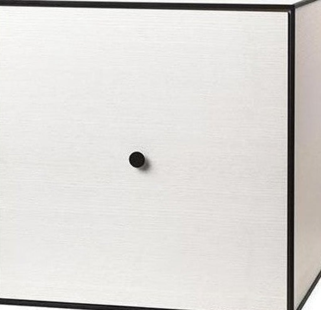 Audo Copenhagen Frame 49, ash white stained incl. door and shelf