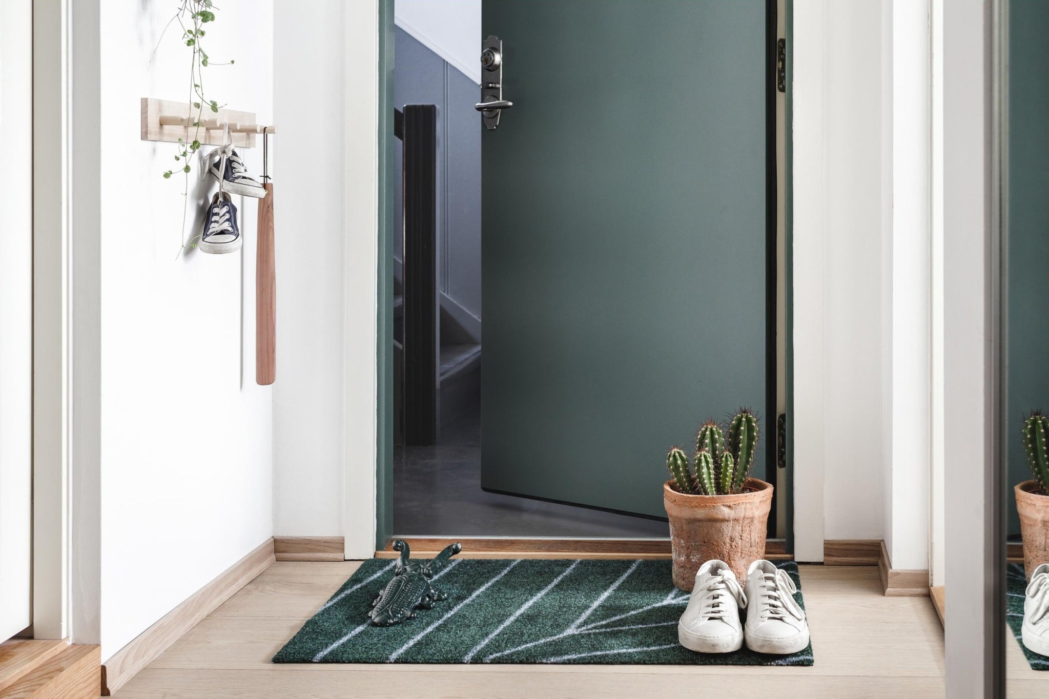 Heymat One Noon Doormat – Blue/White/Black, PET/Nitrile, 85×115cm