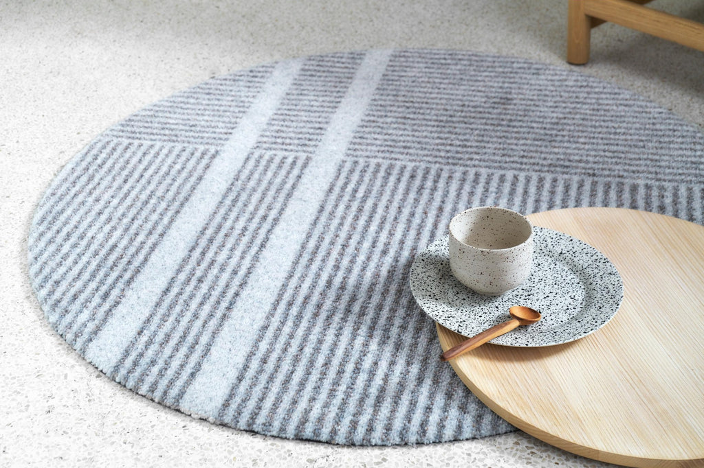 Heymat Løype Breezy Beige Doormat 150×150 cm — PET Rubber