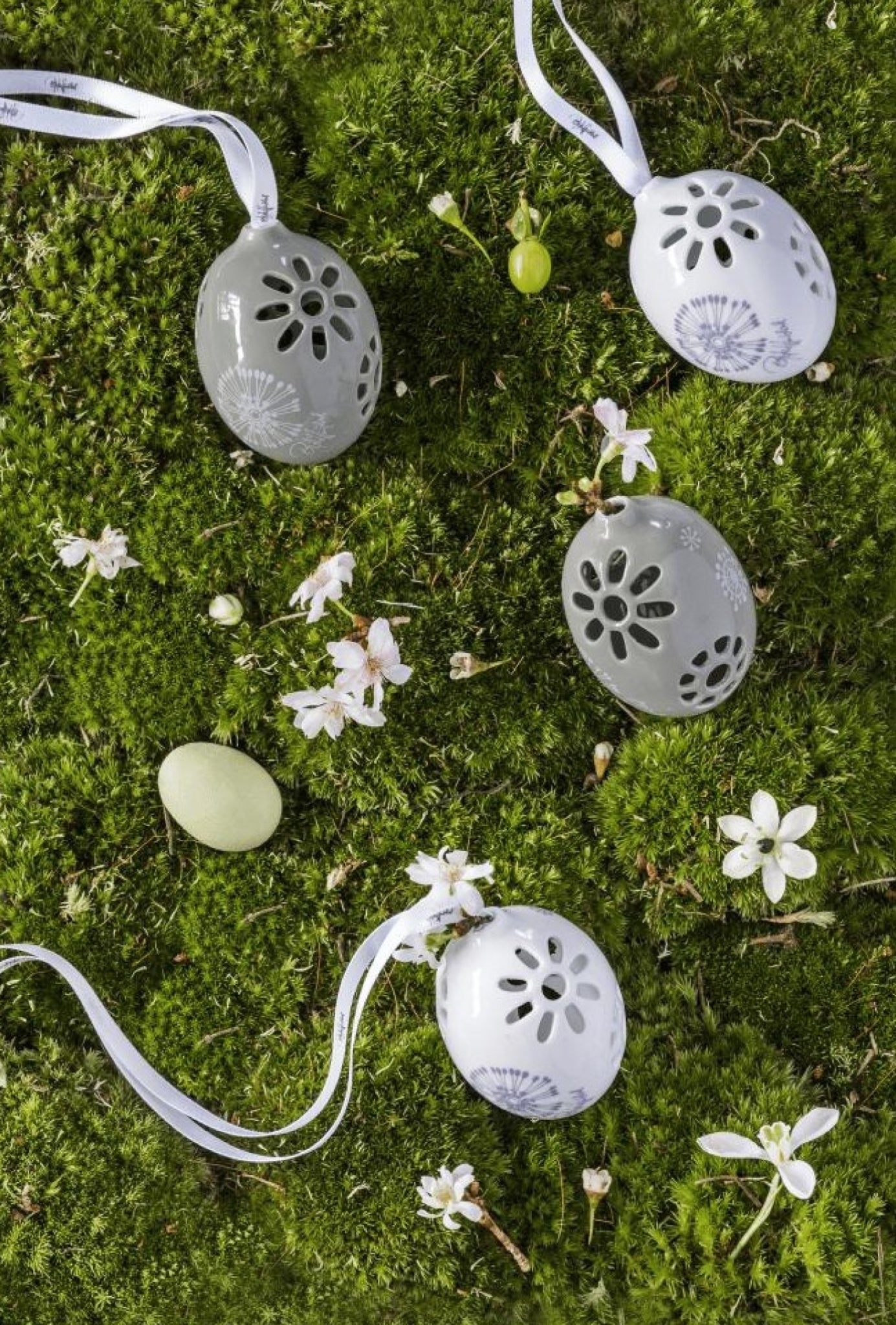 Bjørn Wiinblad Easter Egg, White