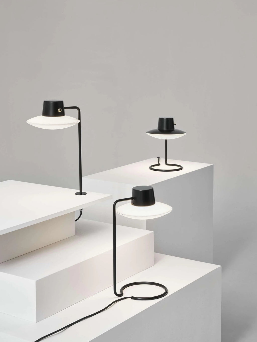 Louis Poulsen AJ Oxford Table Lamp Opal Glass Ø 41 cm