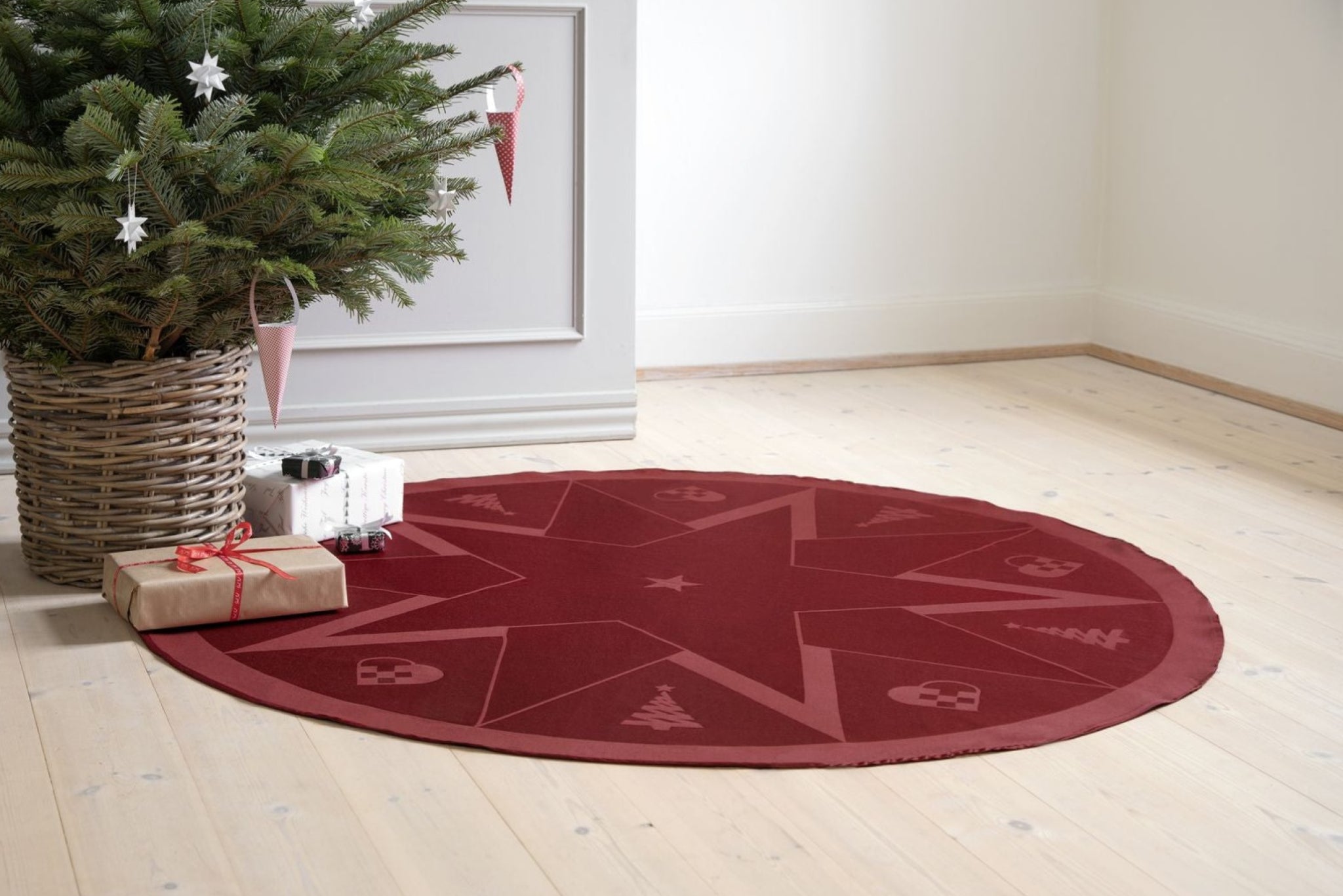 Novoform Design Stars Christmas Carpet, Advent Red