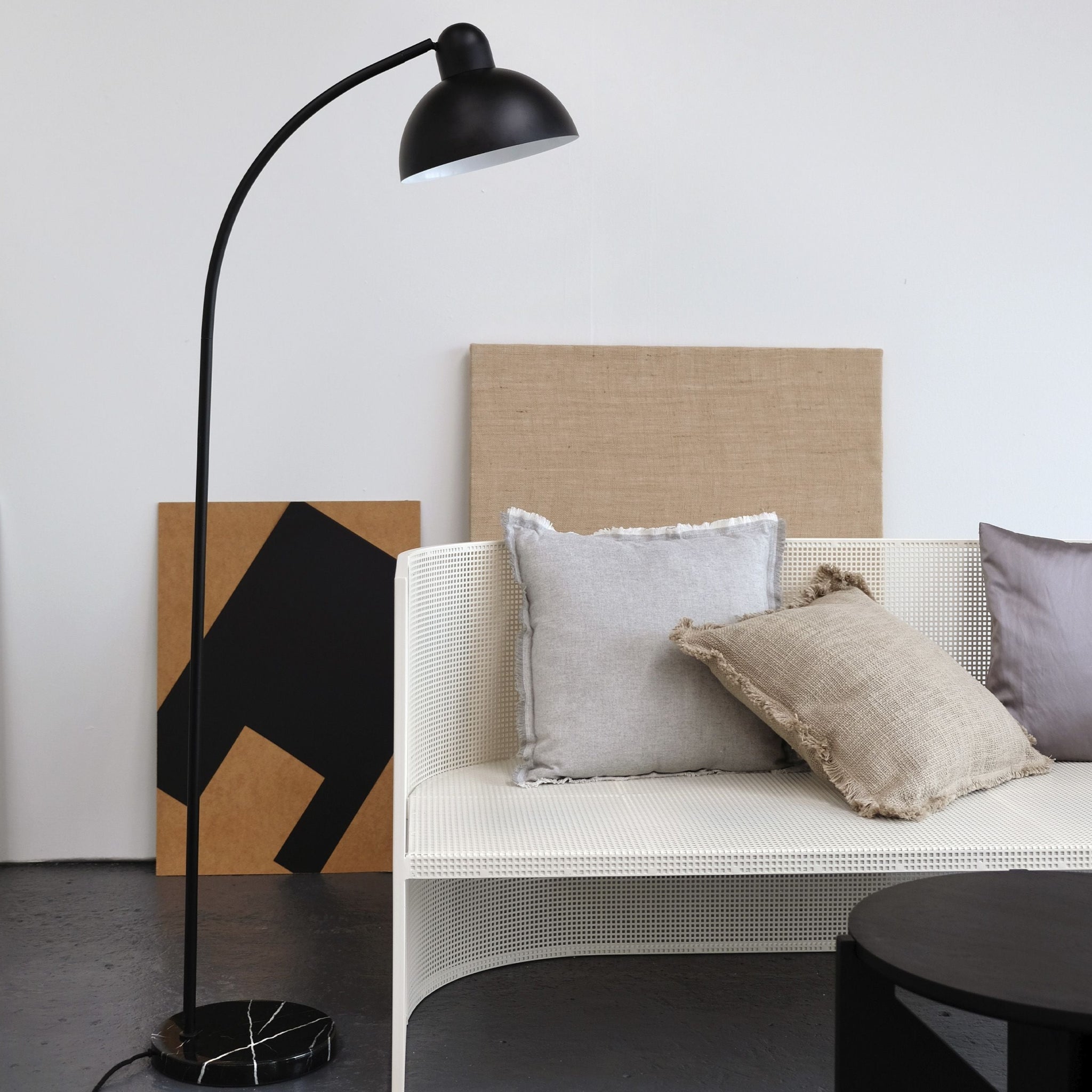 Dyberg Larsen Eric floor lamp, black