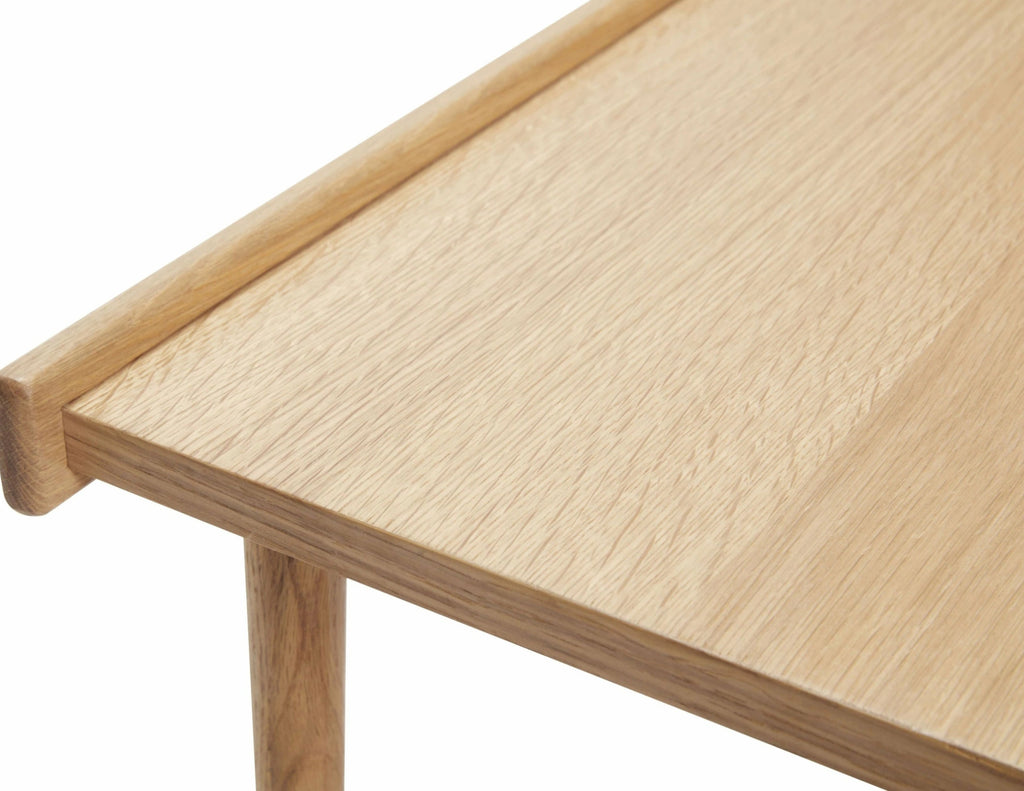 Hübsch Stream Table