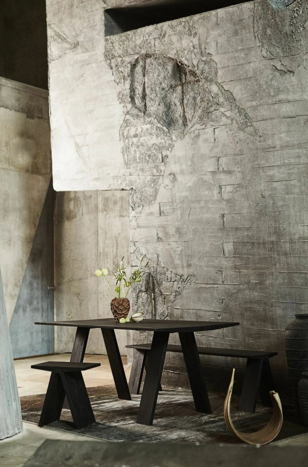 Muubs Angle Dining Table, Black