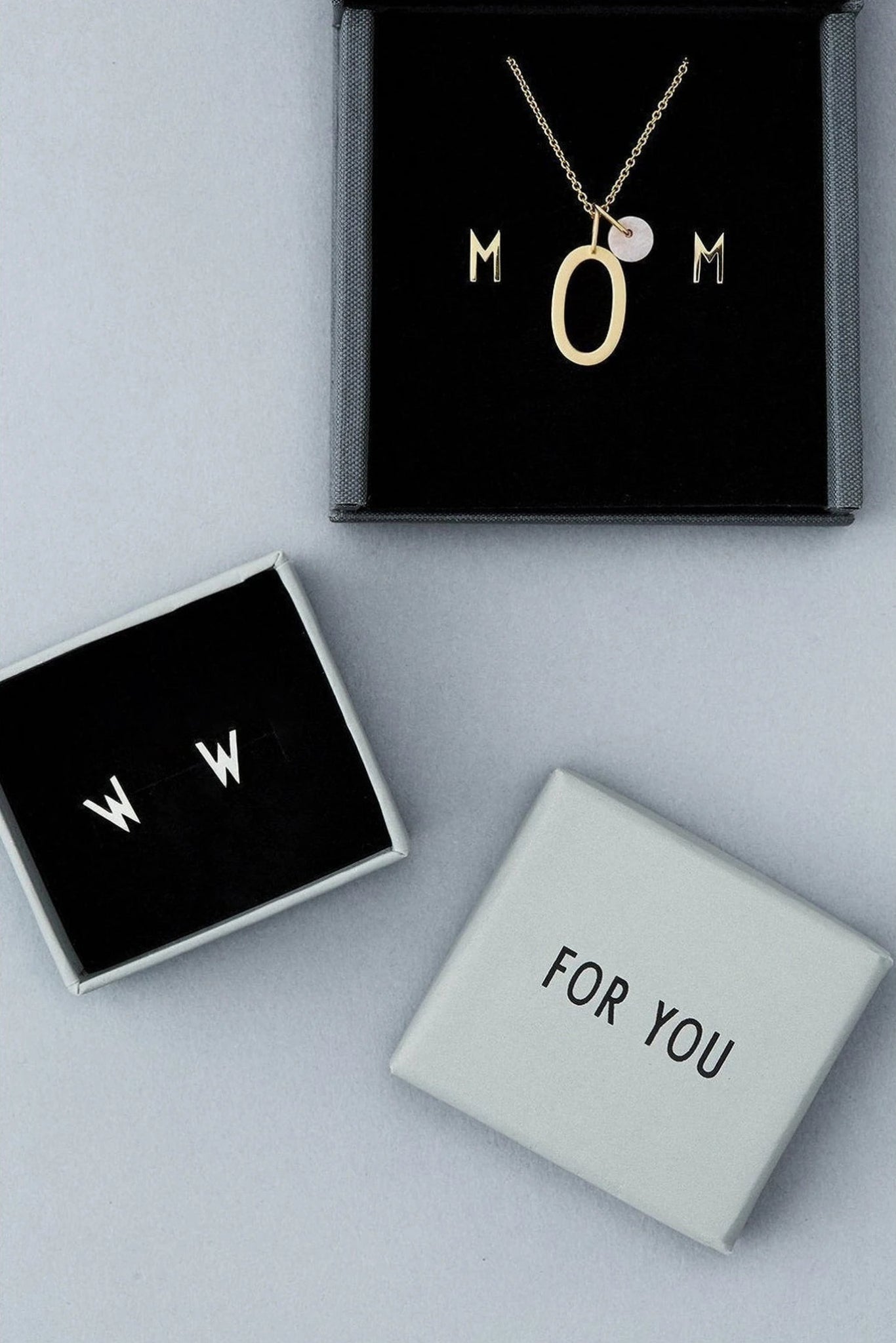 Design Letters Earring with Letter, Gold, I