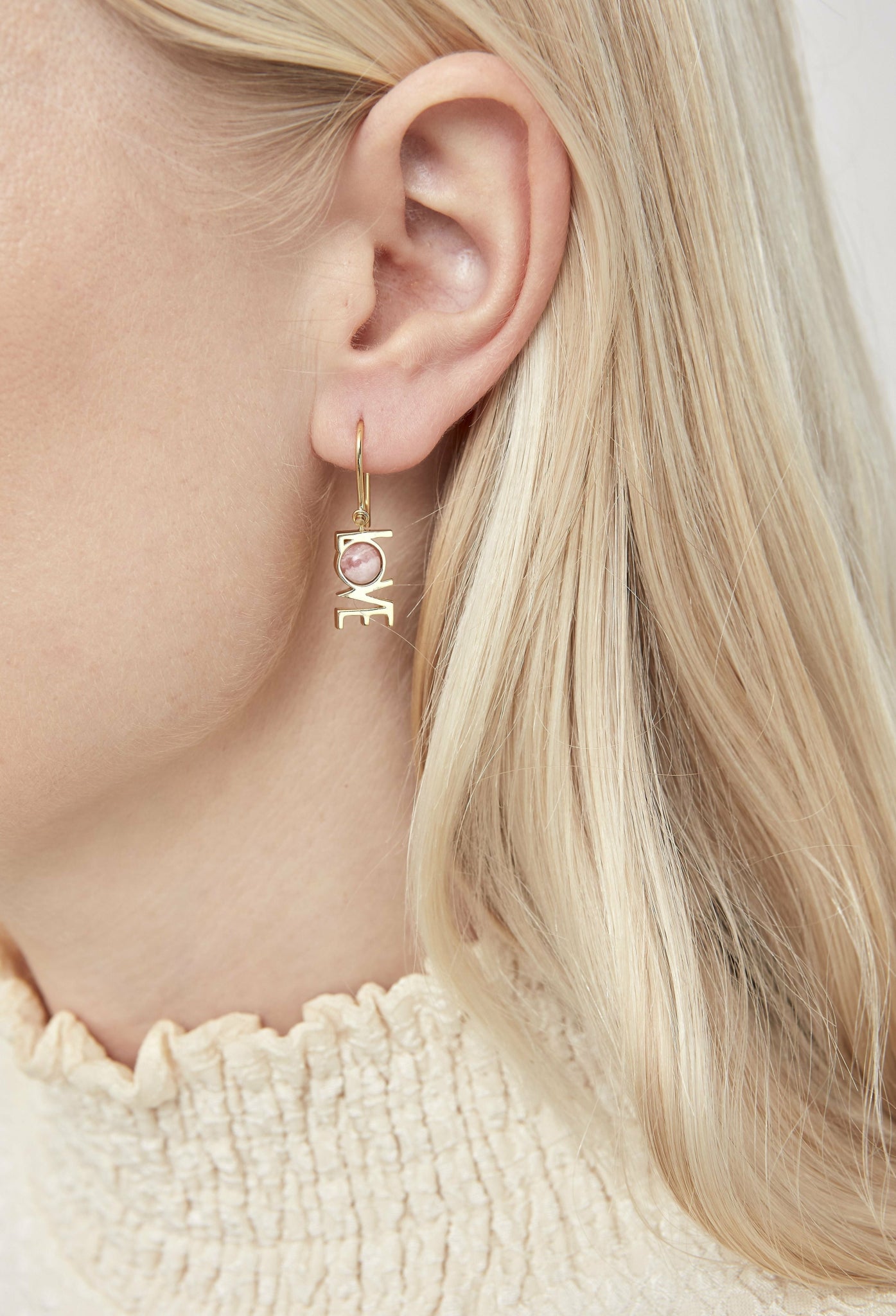 Design Letters Great Love Earrings 1 PCs 18k Gold Plated, Red Chrosite