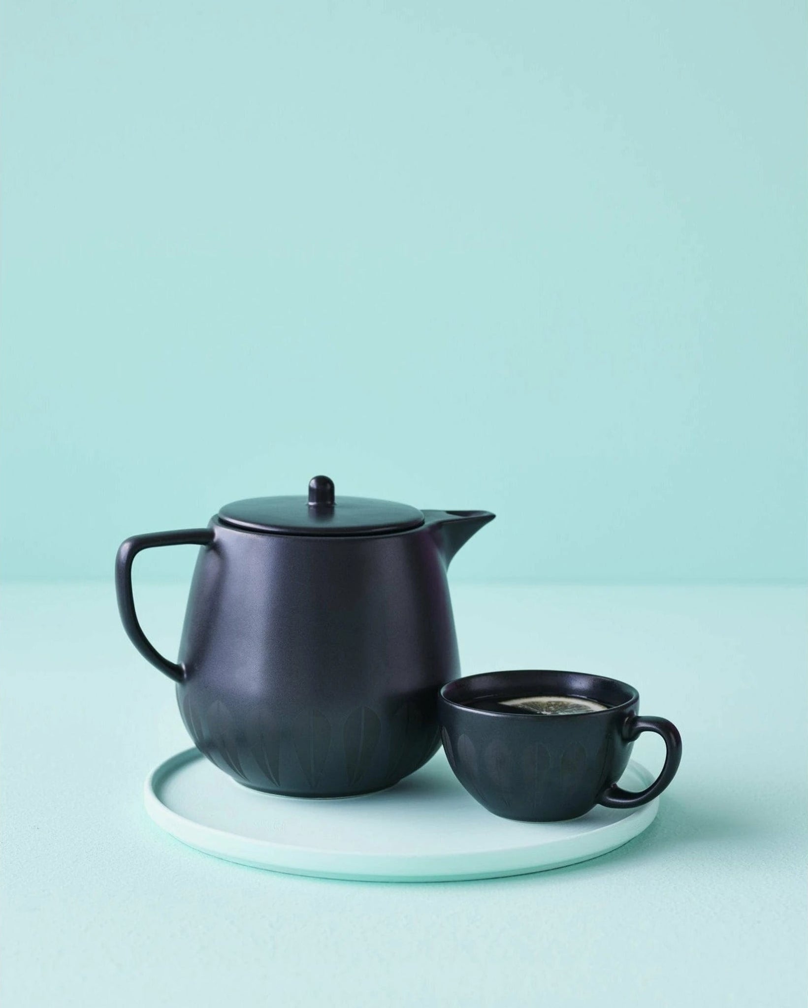 Lucie Kaas Arne Clausen Lotus teacup, black