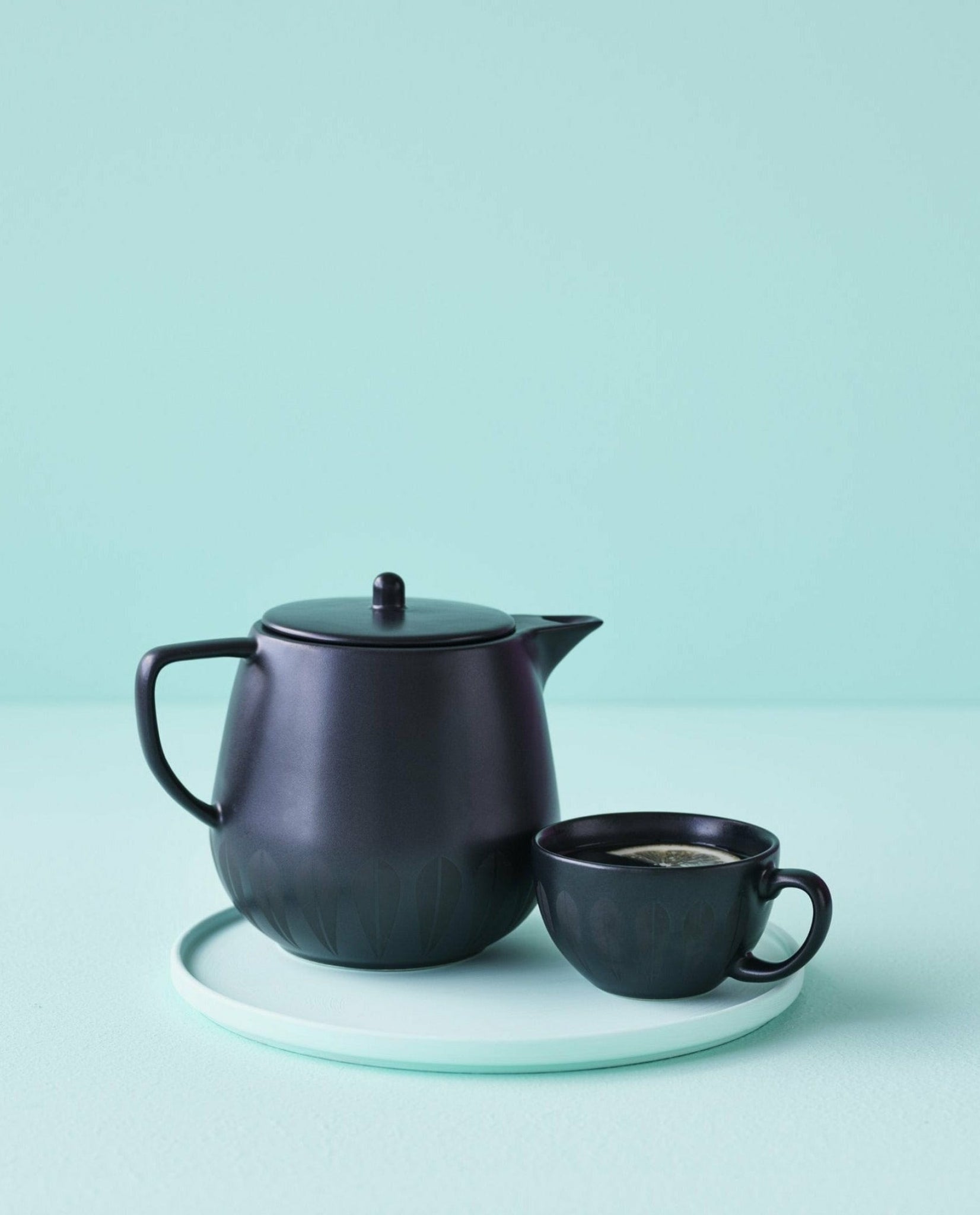 Lucie Kaas Arne Clausen Lotus teacup, black