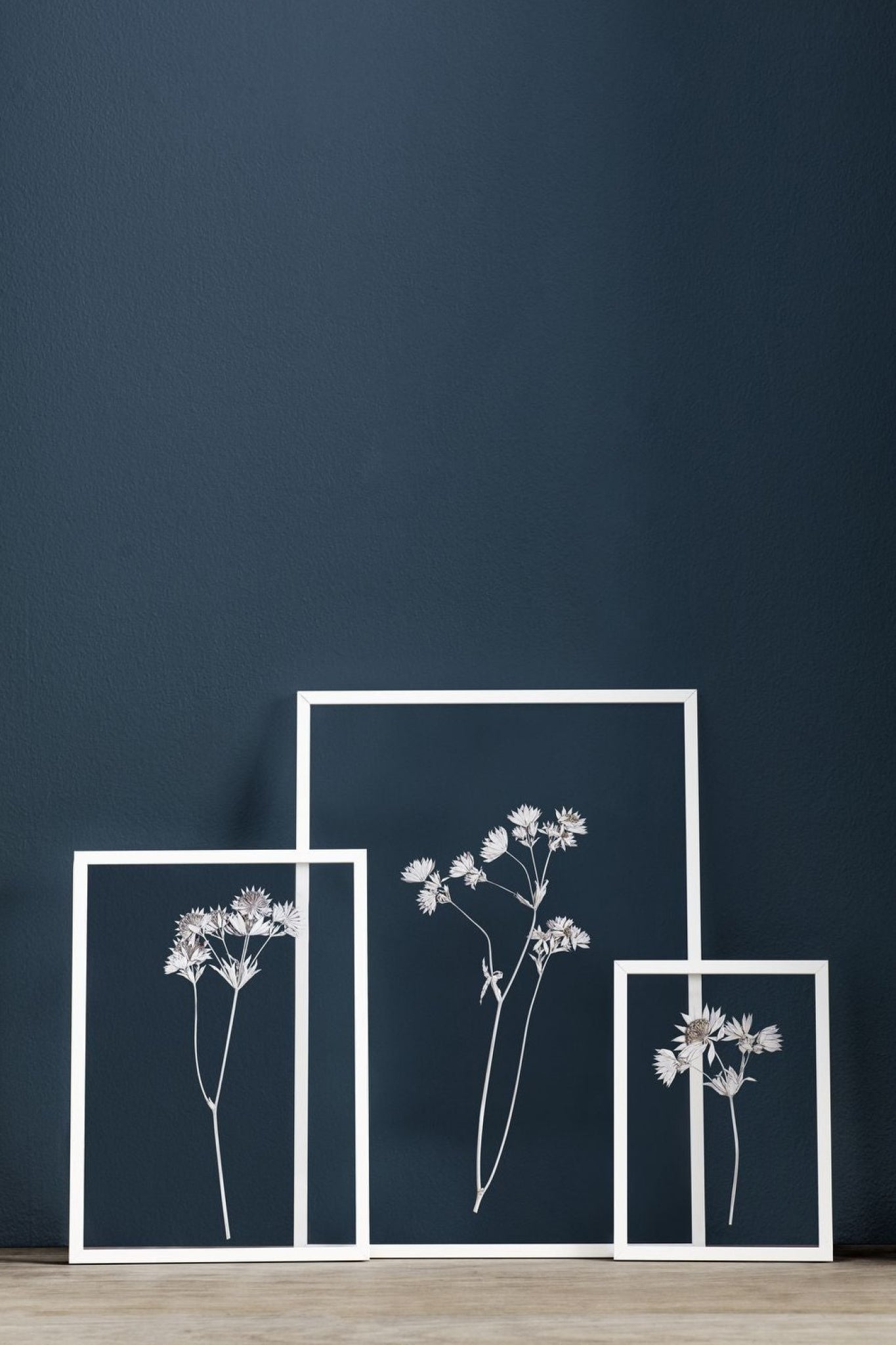 Moebe Frame A3 White - Stylish European Design with Acrylic & Aluminum