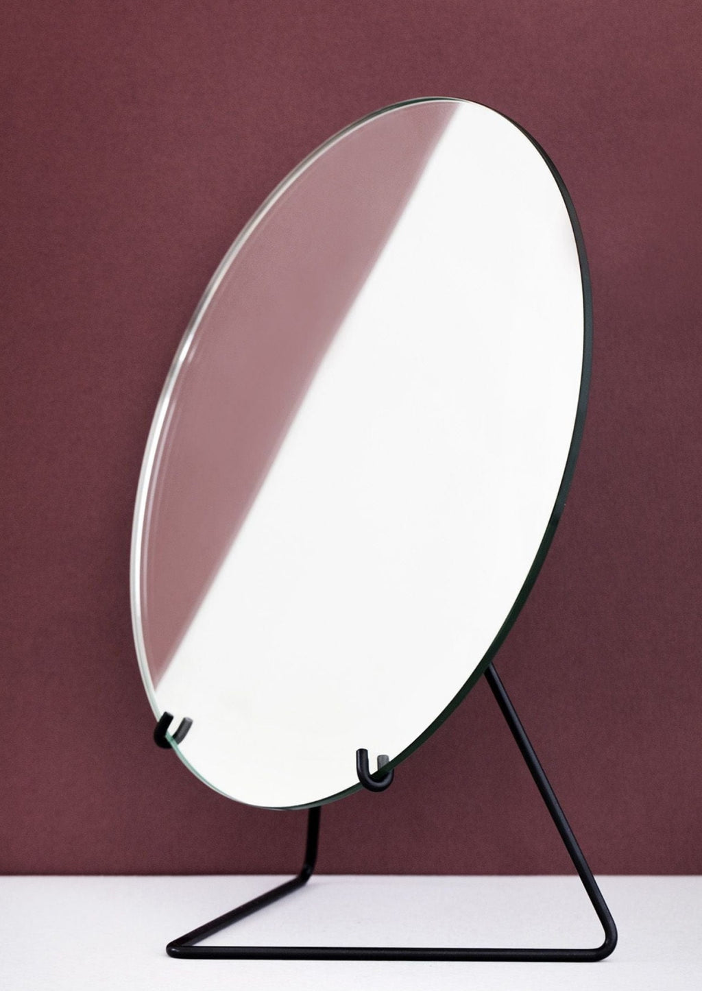 Sleek Moebe Standing Mirror Ø20 cm in Black - Minimalist Design