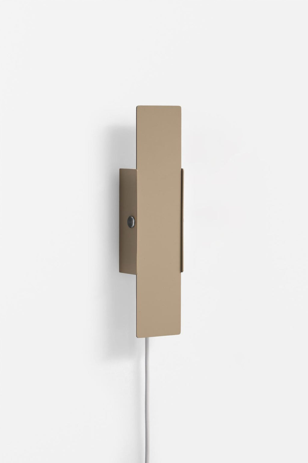 MOEBE Pivoting Wall Lamp in Sand: Minimalist Danish Design Lighting