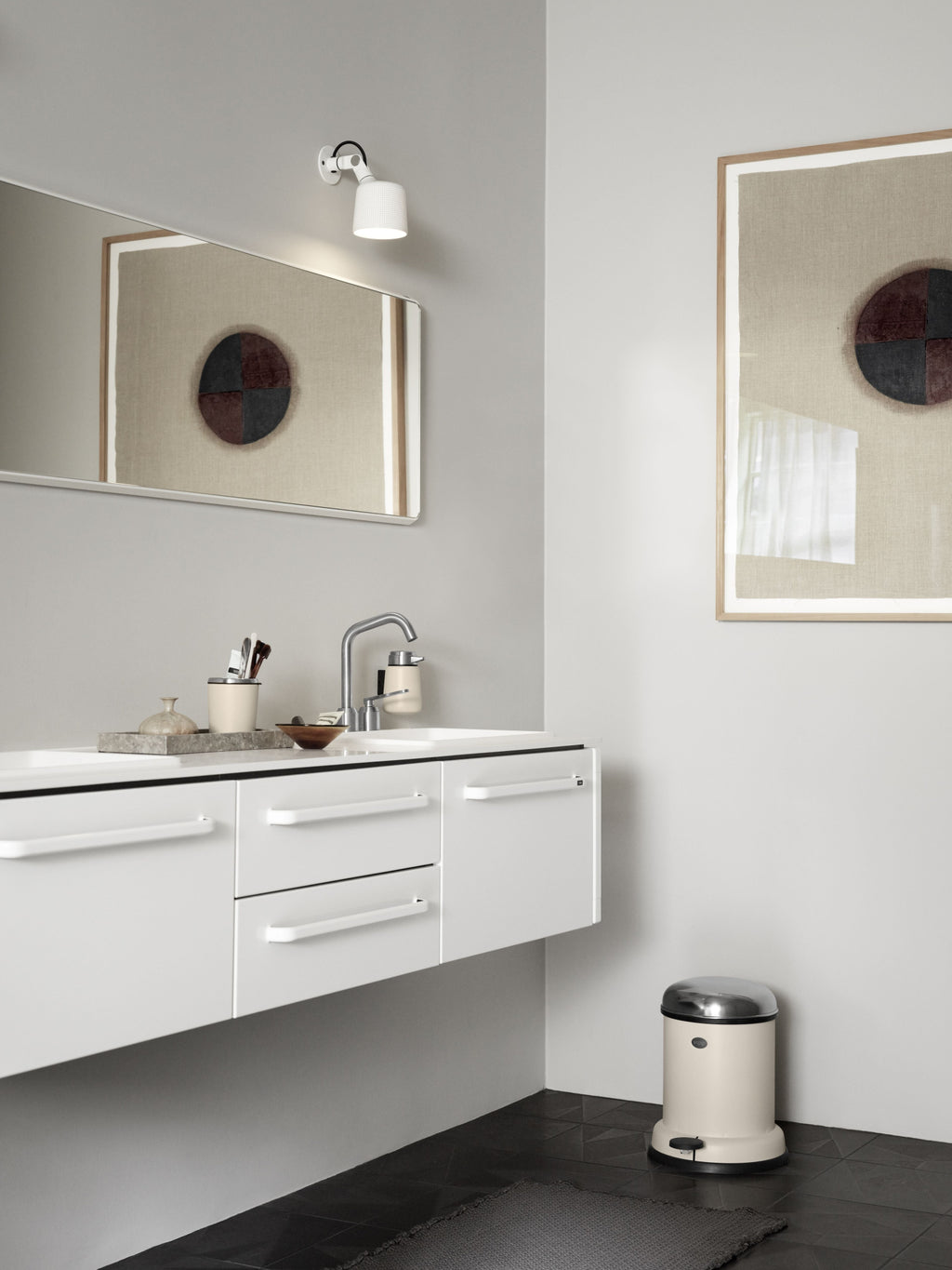 Vipp 7 Toothbrush Holder, Beige