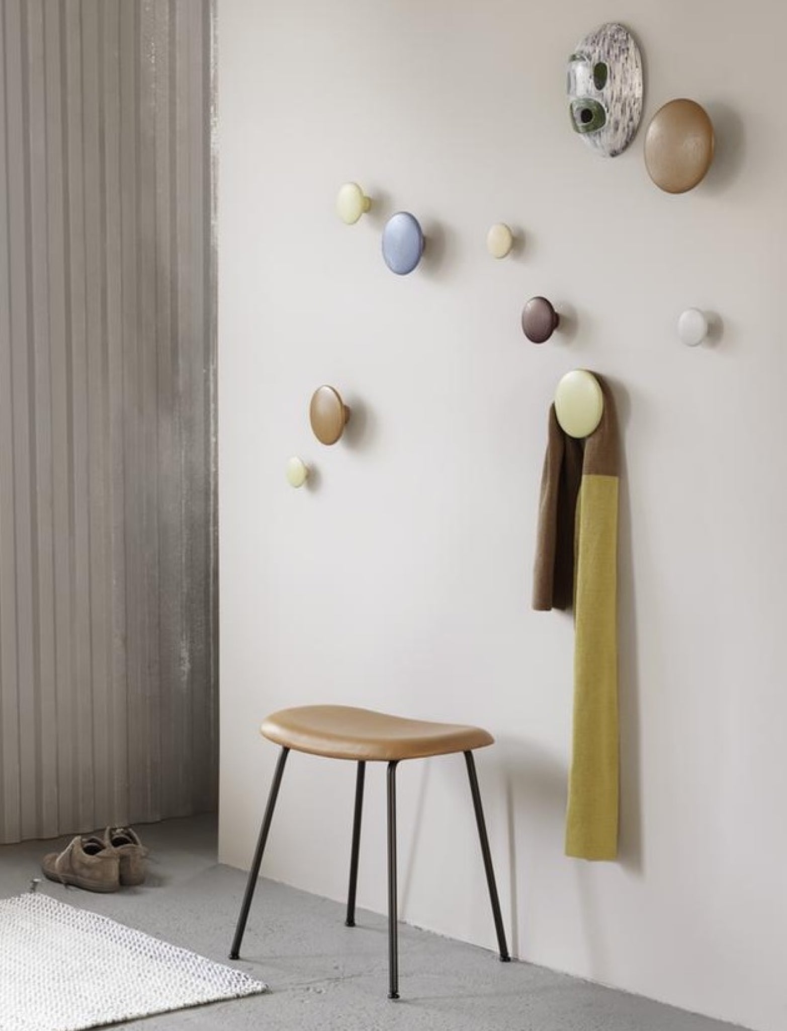 Muuto The Dots Hook Wood Walnut Wood ø 17 Cm, Walnu