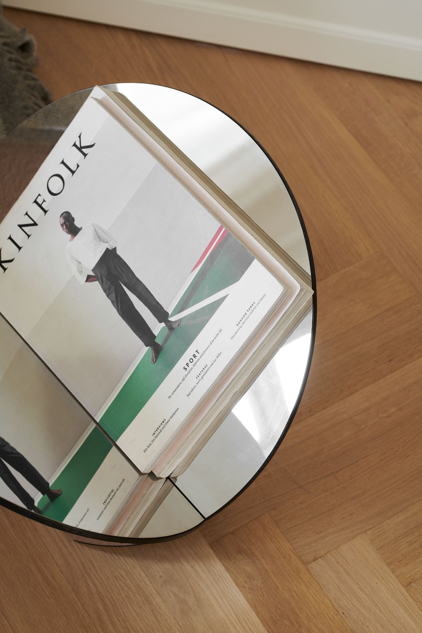 Gejst Silia Stainless Steel Magazine Holder — Compact Minimalist Rack