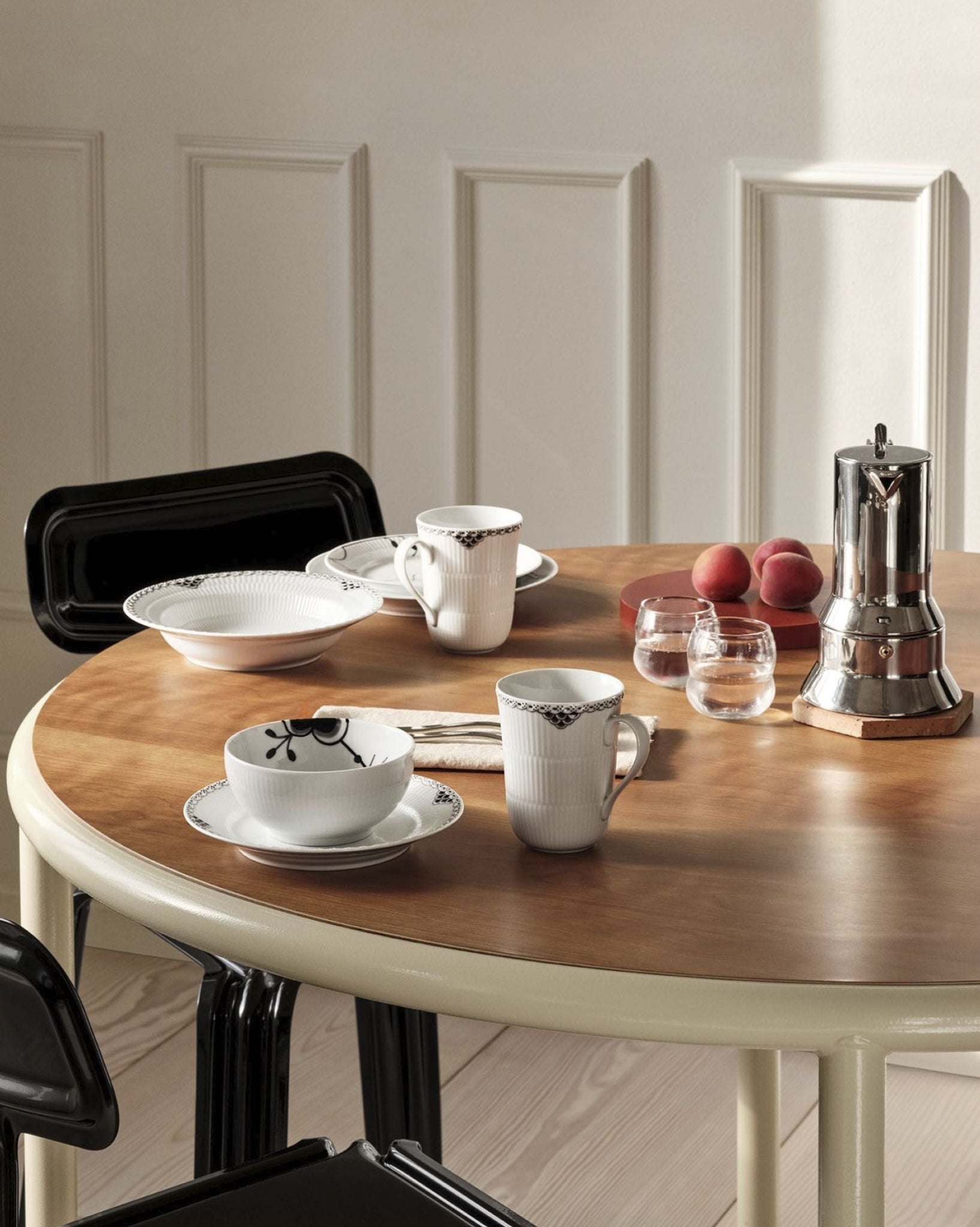 Royal Copenhagen Black Lace Plate, 19 Cm