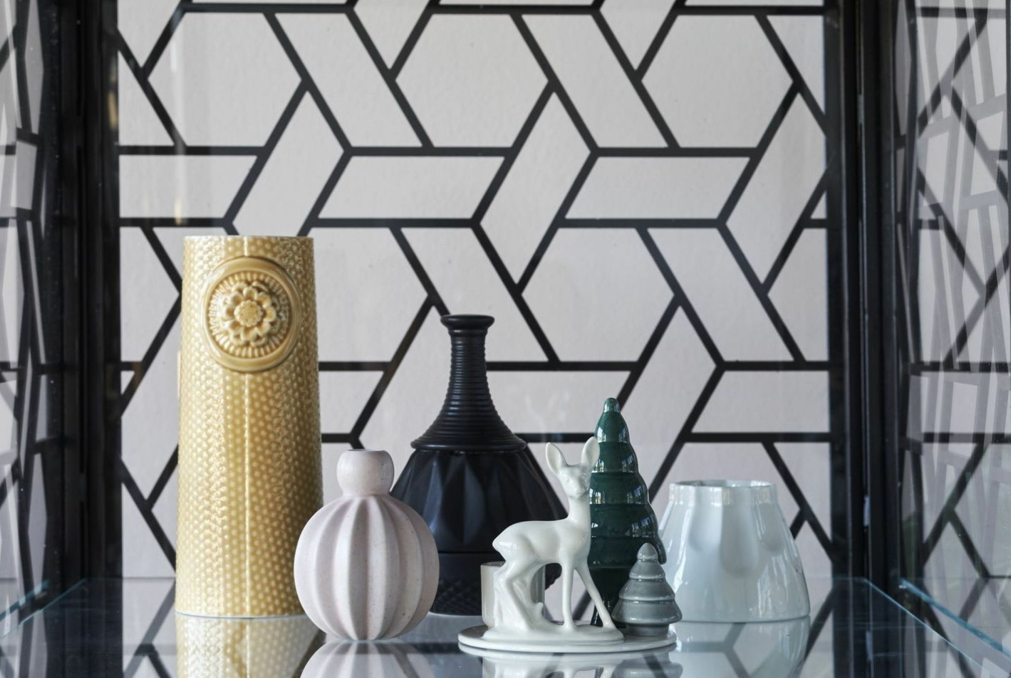 Dottir Pearlpuff Vase, White