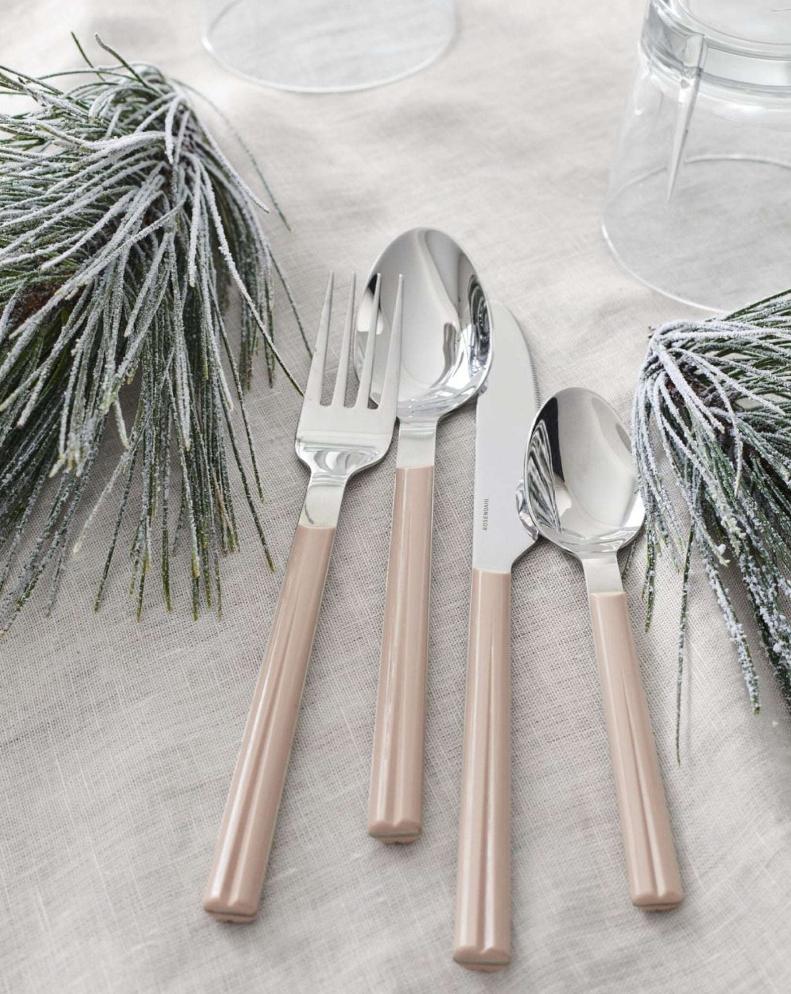 Rosendahl Gc Bistro Cutlery Set 16 Pieces, Blush