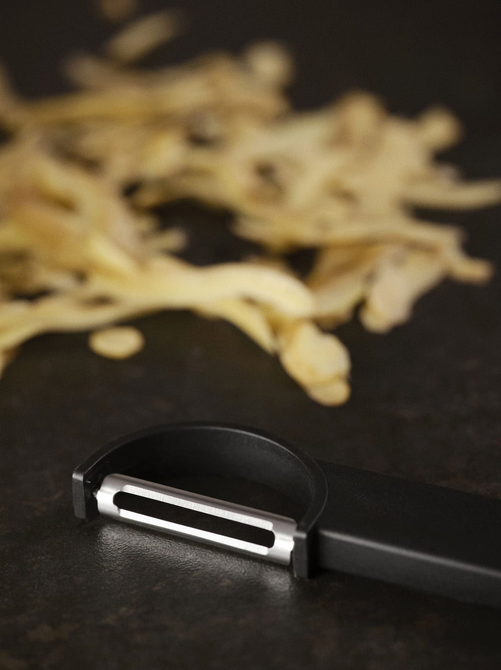 Zone Denmark Singles Vegetable Peeler 16x3,2 Cm, Black