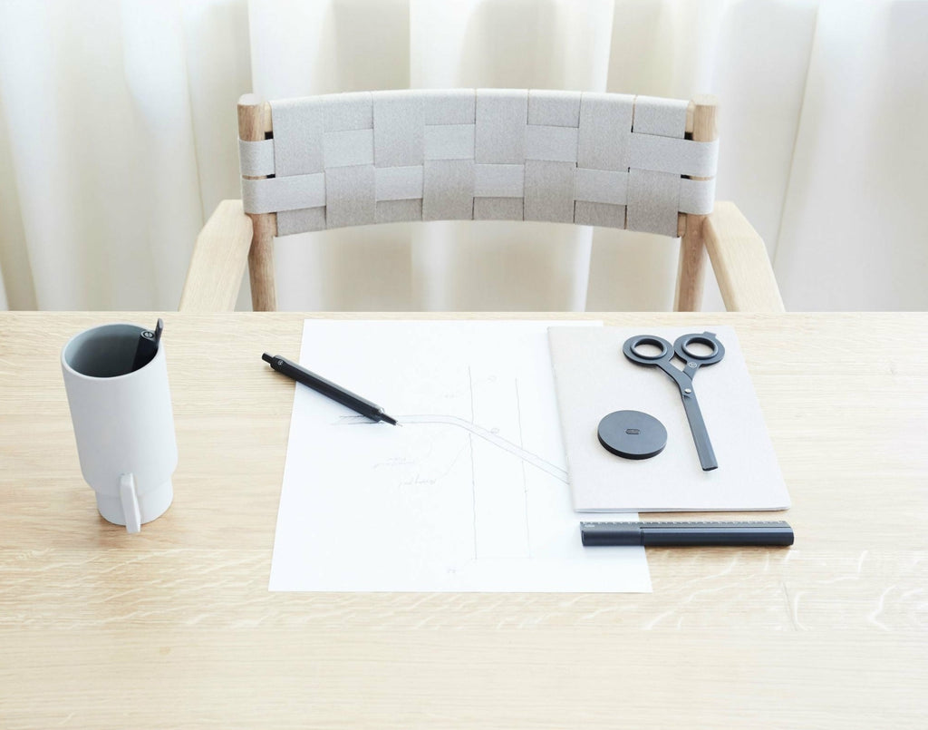 Form & Refine Alcoa Large Stoneware Vase — Light Grey 23 Cm, Matt/gloss