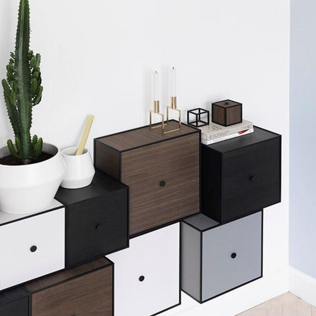 Audo Copenhagen Frame 49, light grey incl. door and shelf