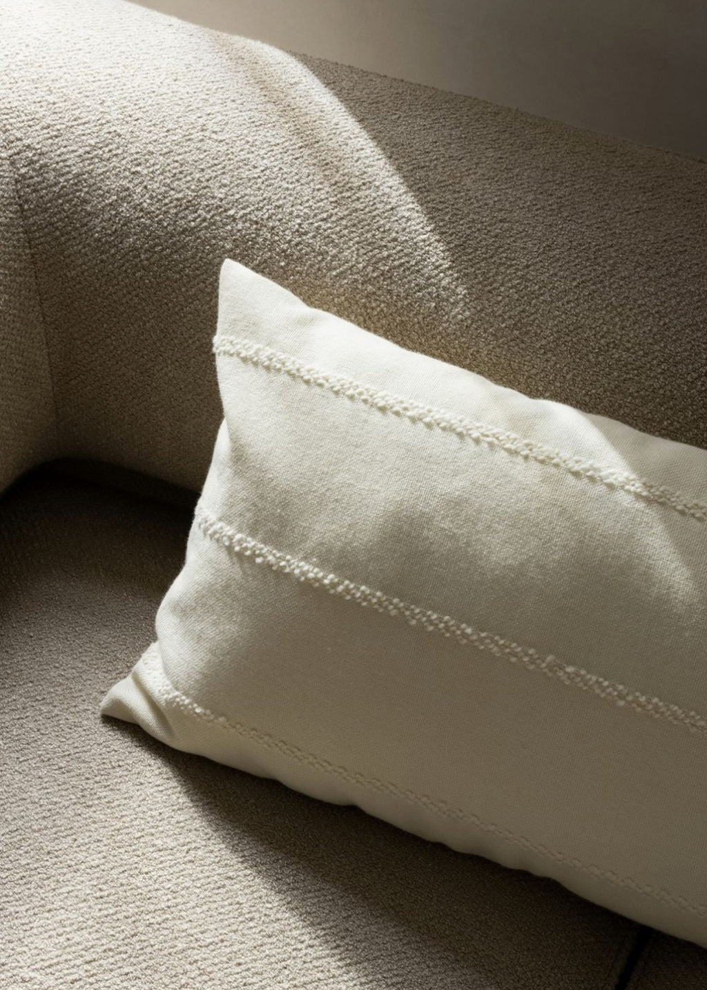 Audo Copenhagen Losaria cushion 60x60 cm, indigo