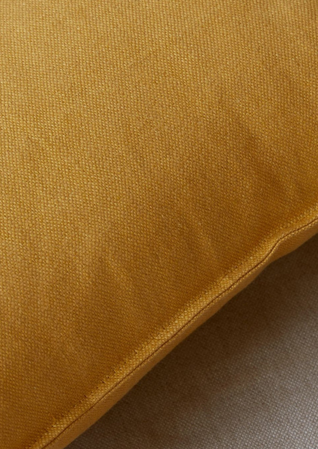 Audo Copenhagen Mimoides cushion 60x60 cm, ochre