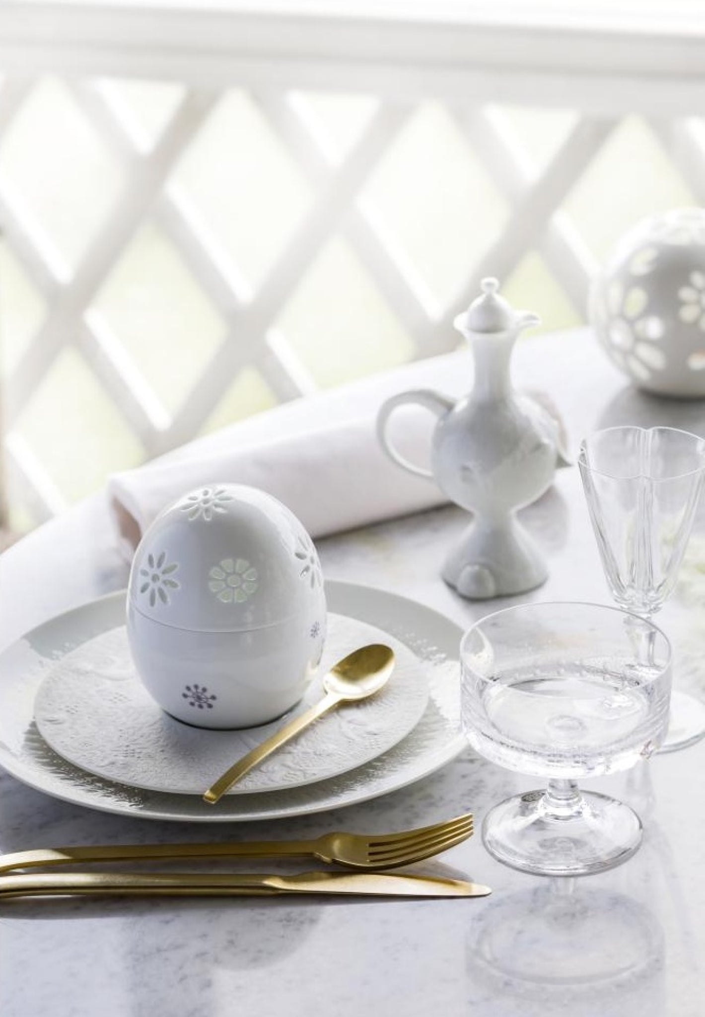 Bjørn Wiinblad Flowerhead Bonbonniere, 16cm