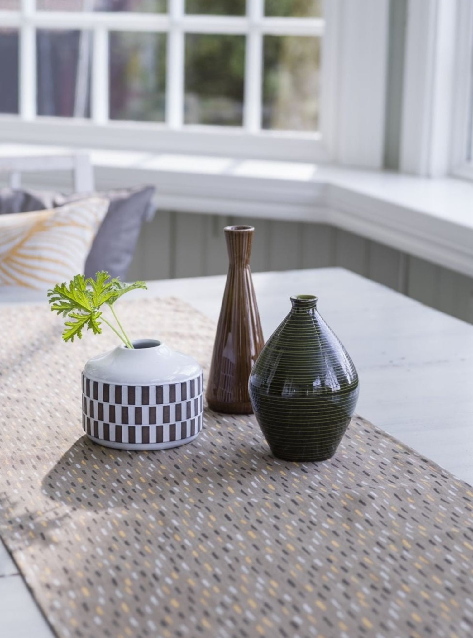 Spira Art Table Runner, Brown