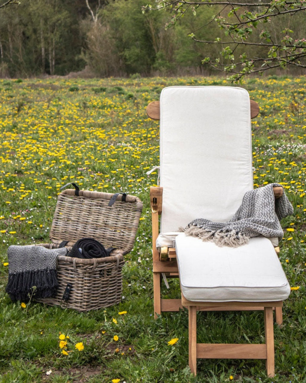 House Nordic Arrecife Cushion Deck Chair In Cotton, White