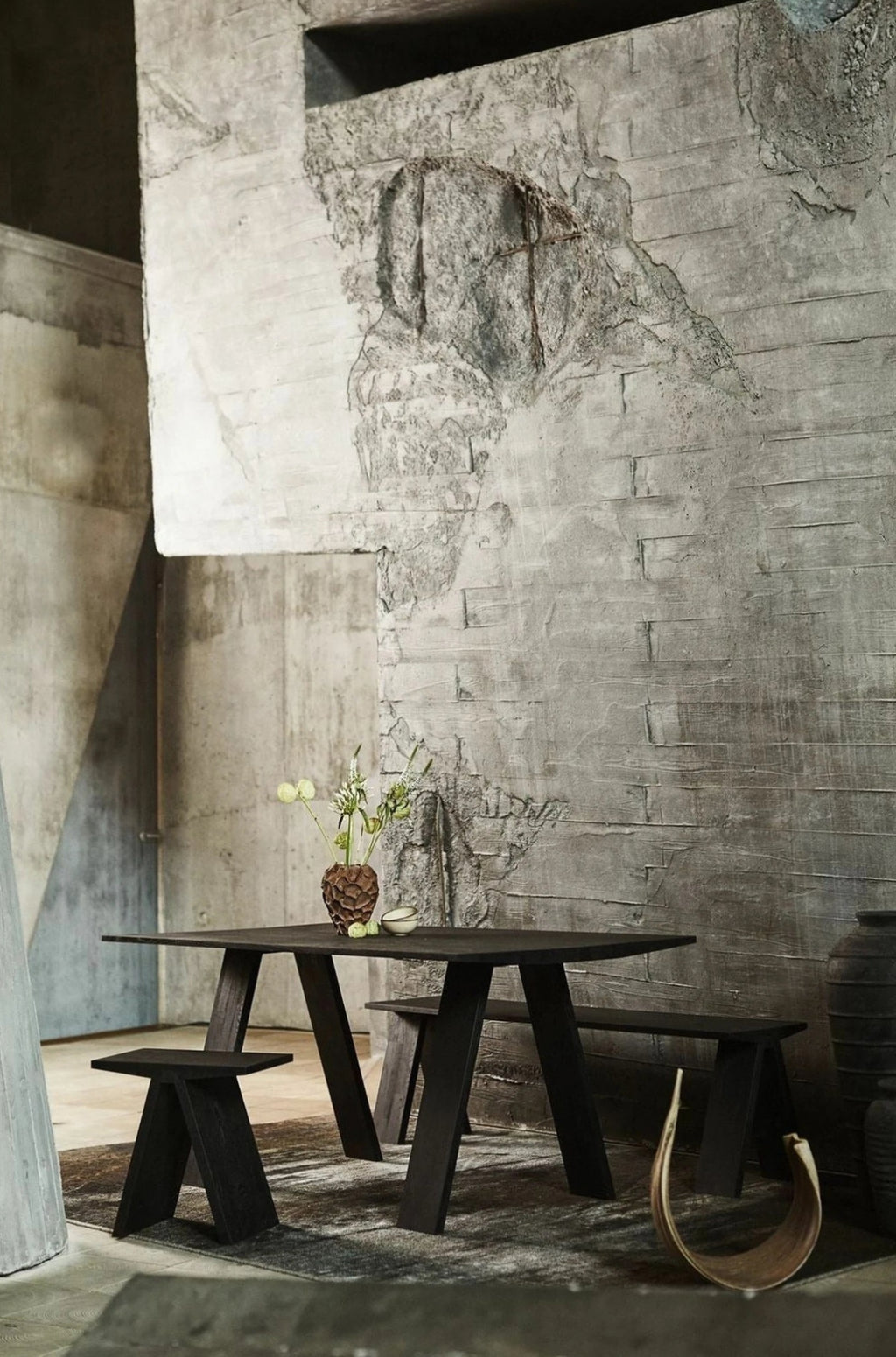 Muubs Angle Dining Table, Black