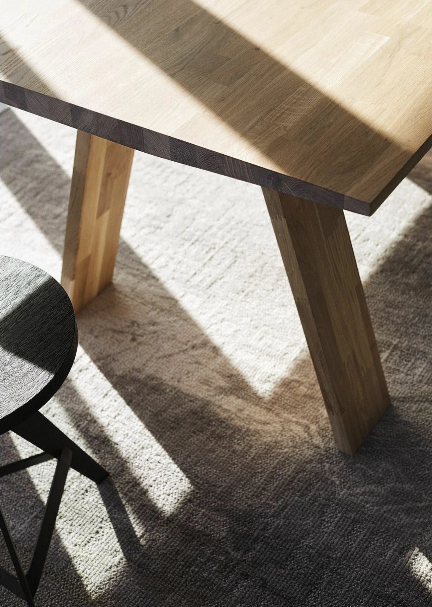 Muubs Angle Dining Table, Nature