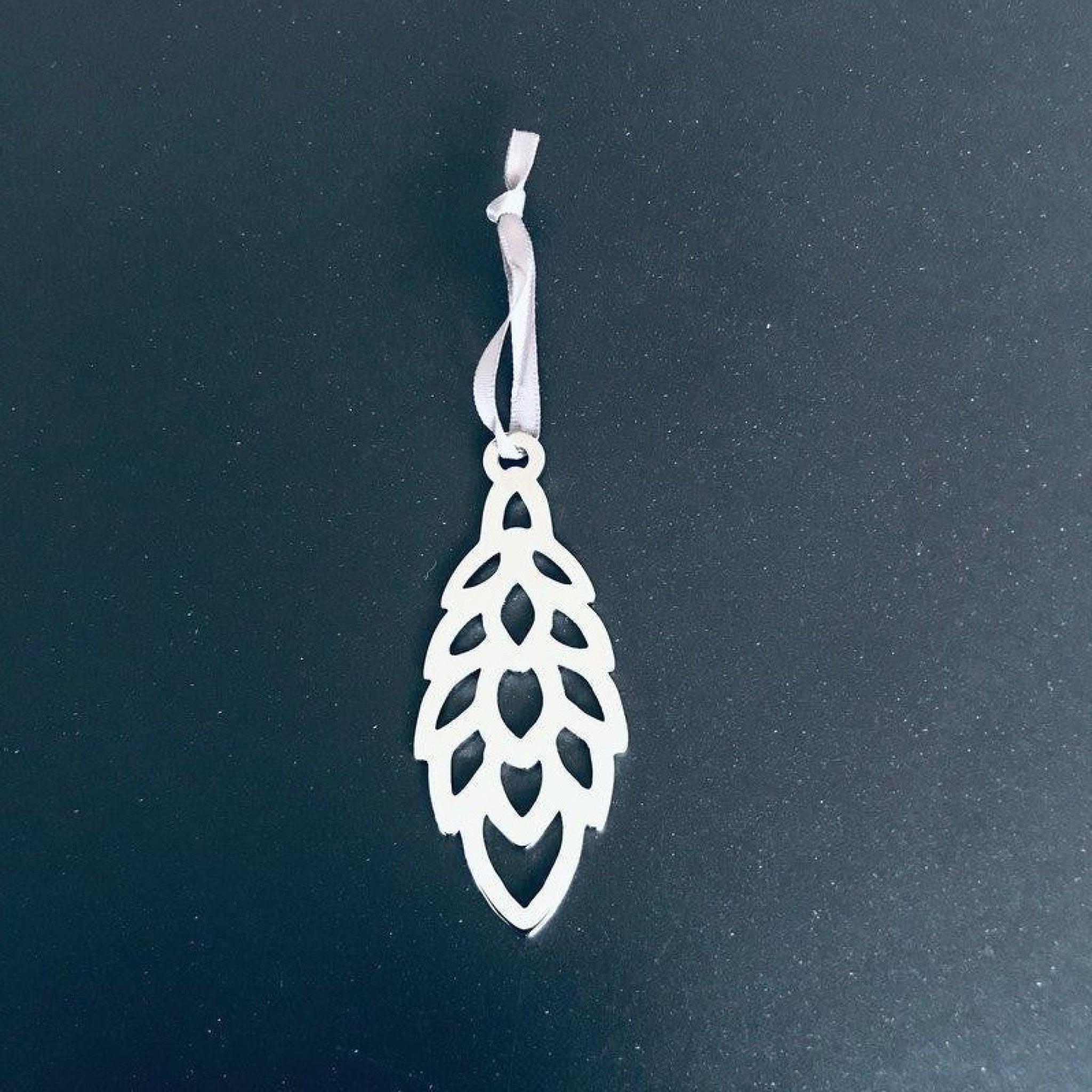 AIRies pine cones silver set of 4, small