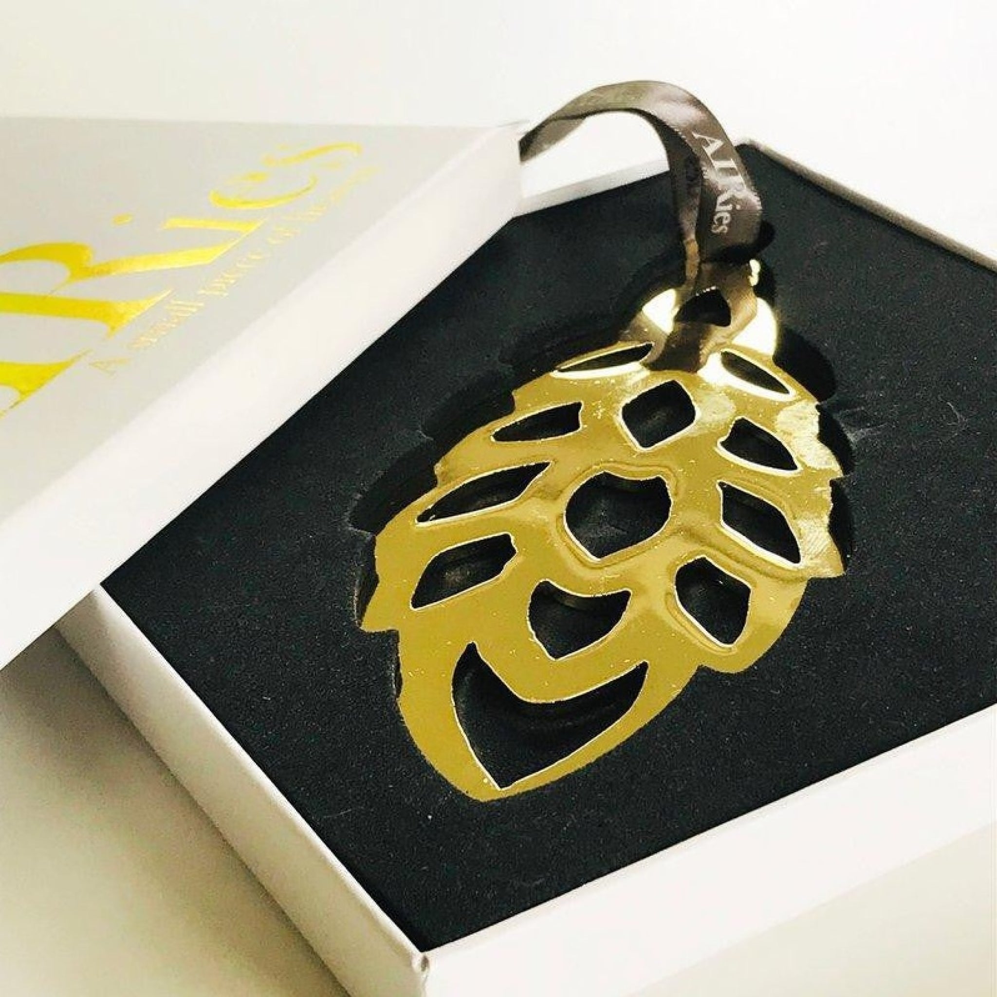 AIRies pine cones gold, large