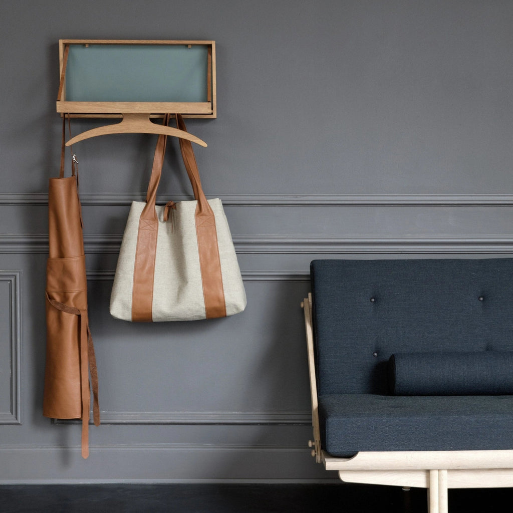 Klassik Studio The Hanger Black Oak Stained, White