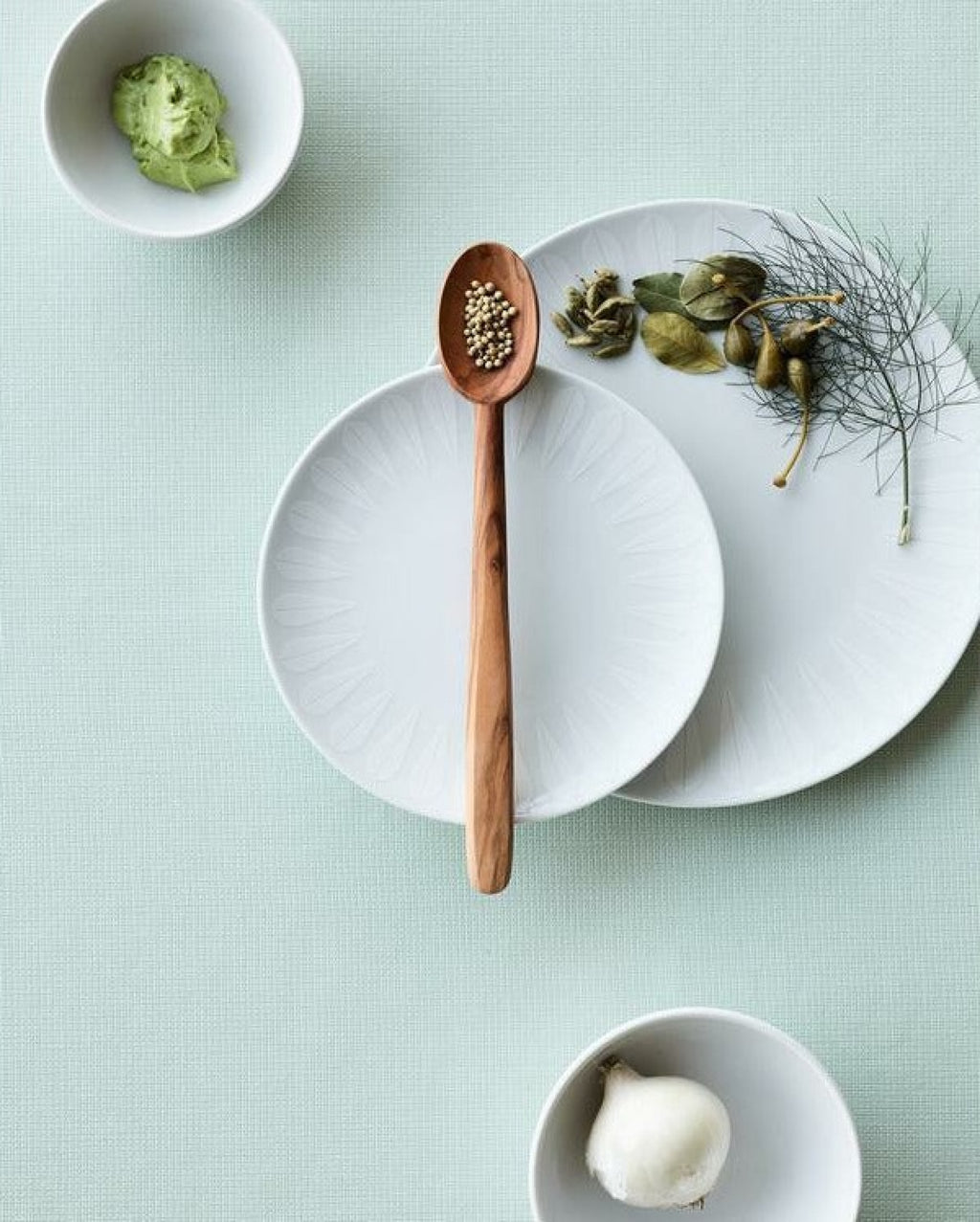 Lucie Kaas Arne Clausen plate white lotus, Ø28 cm