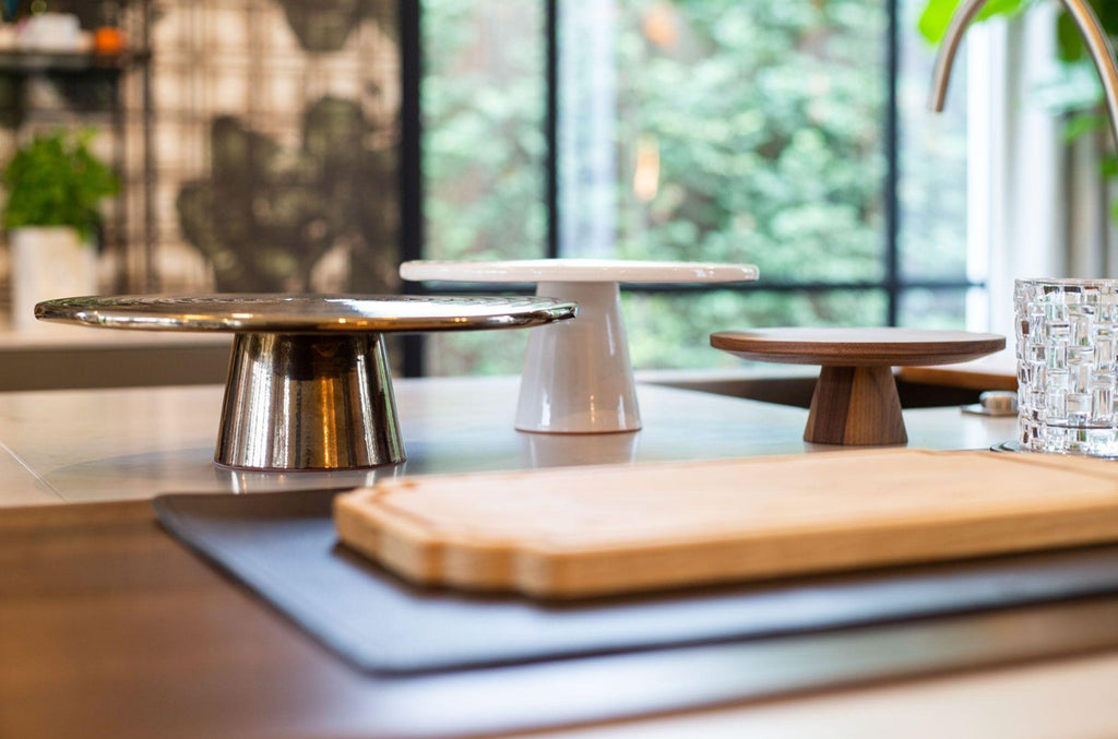 Dutchdeluxes cake stand dark oak, Ø 25 cm