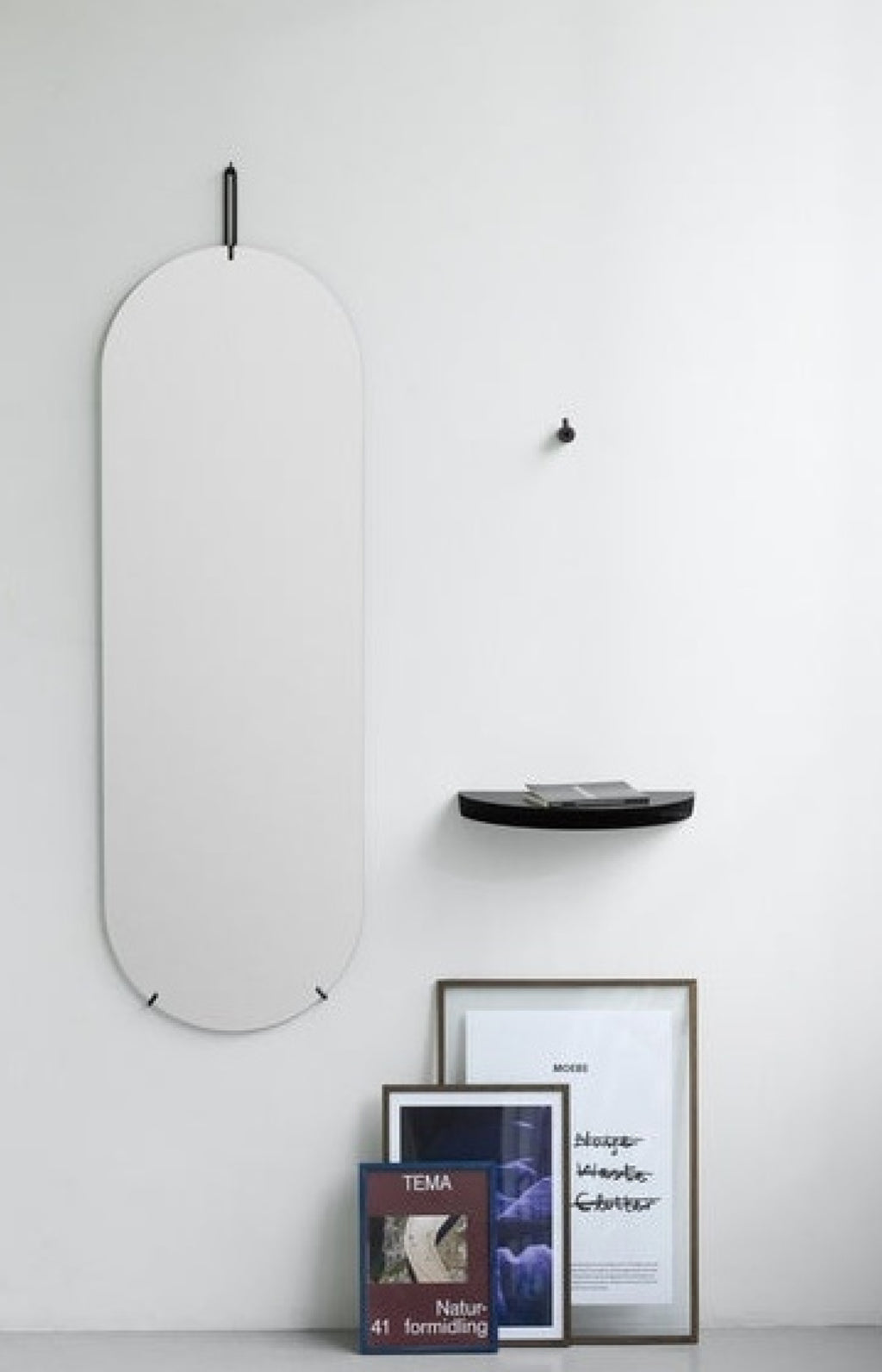 Stylish Moebe Half Moon Shelf in Warm Grey - 20x40 cm Steel Design