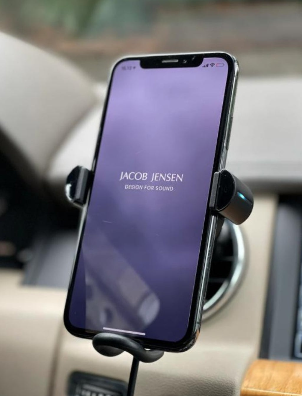 Jacob Jensen QI Charger Wireless Charger