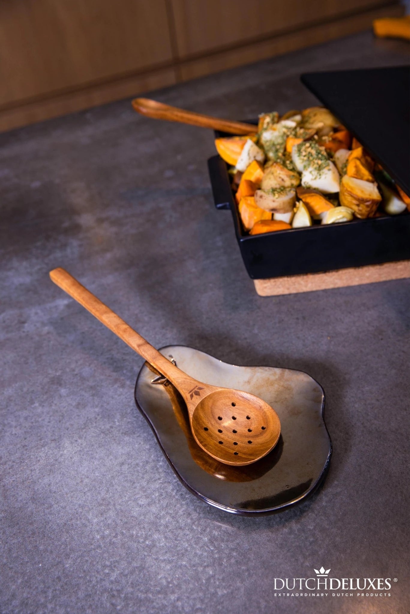 Dutchdeluxes rectangular casserole dish large, matt black